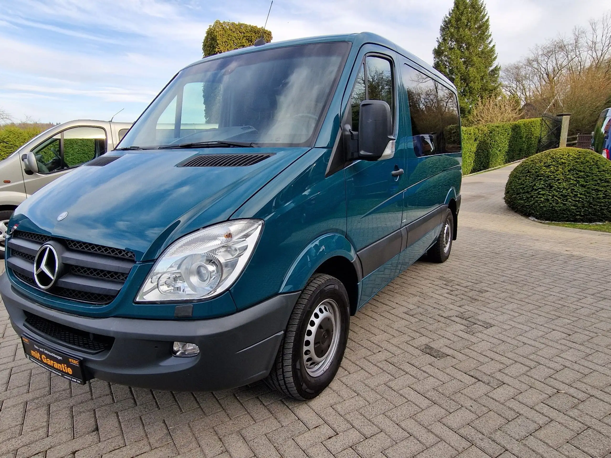 Mercedes-Benz - Sprinter