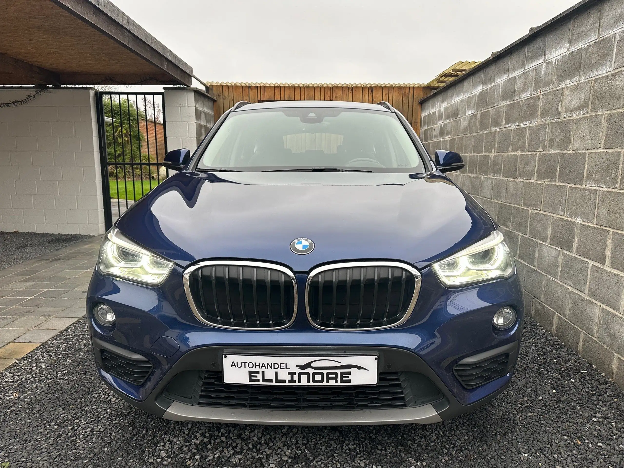 BMW - X1