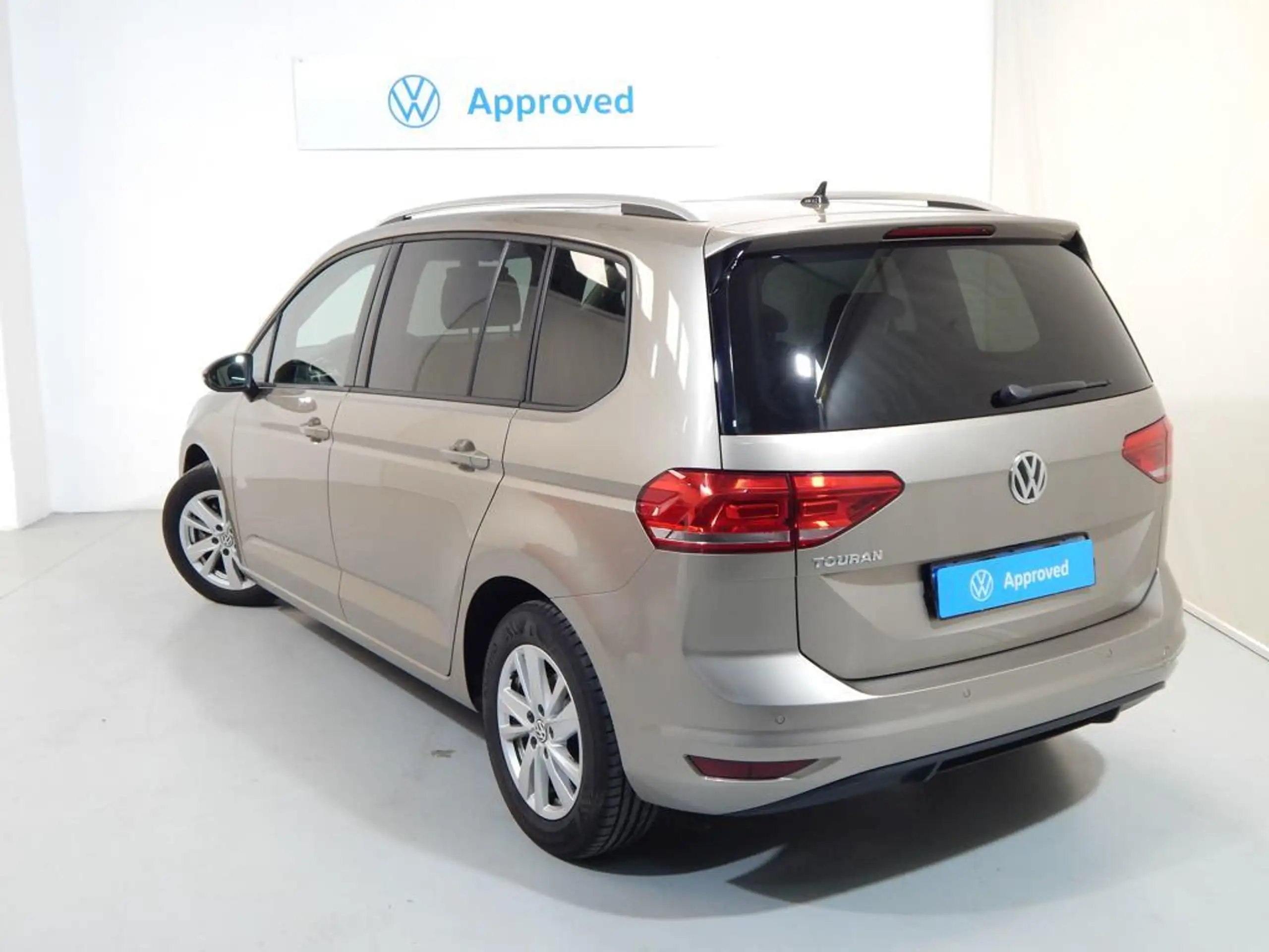 Volkswagen - Touran