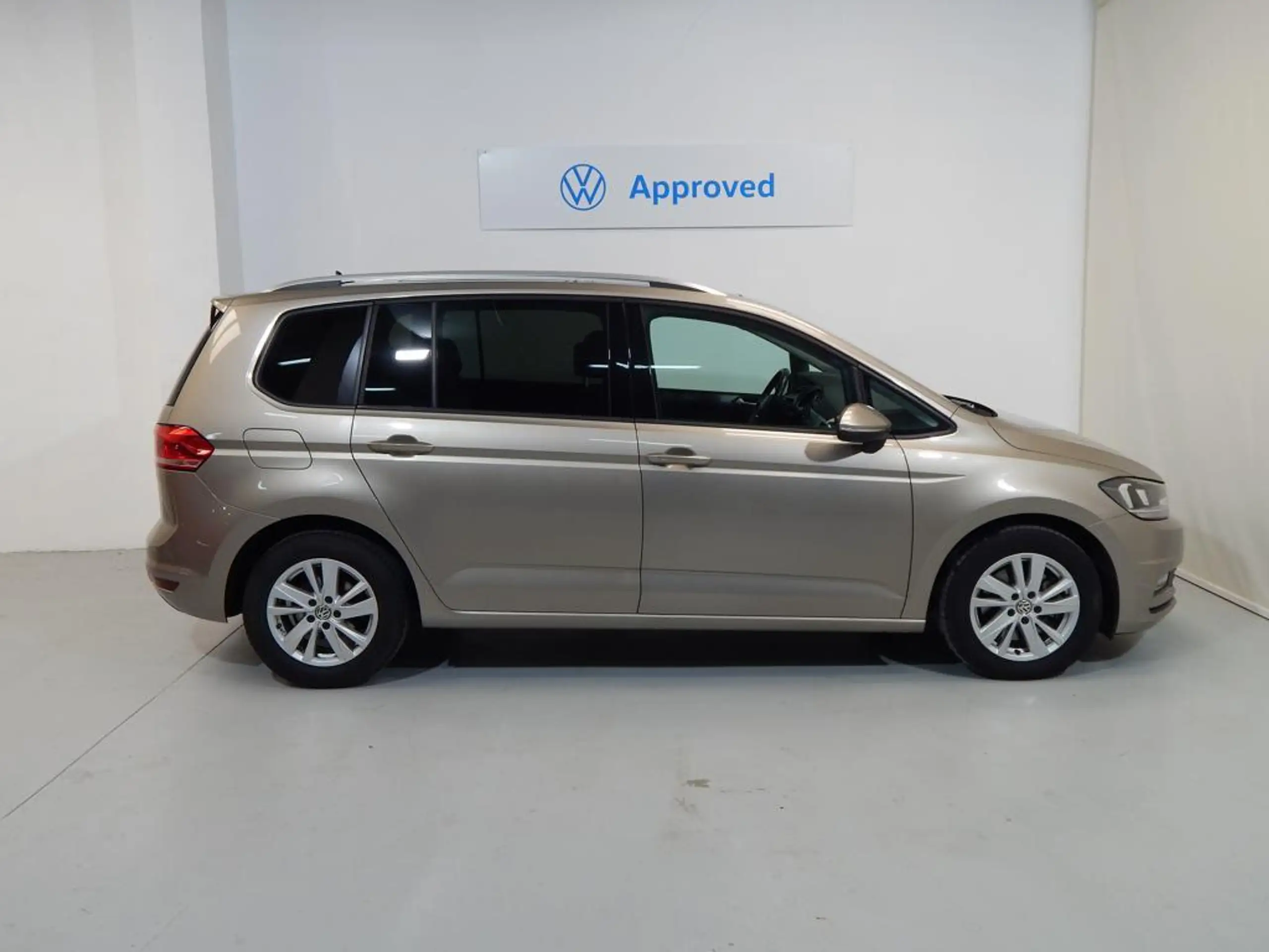 Volkswagen - Touran