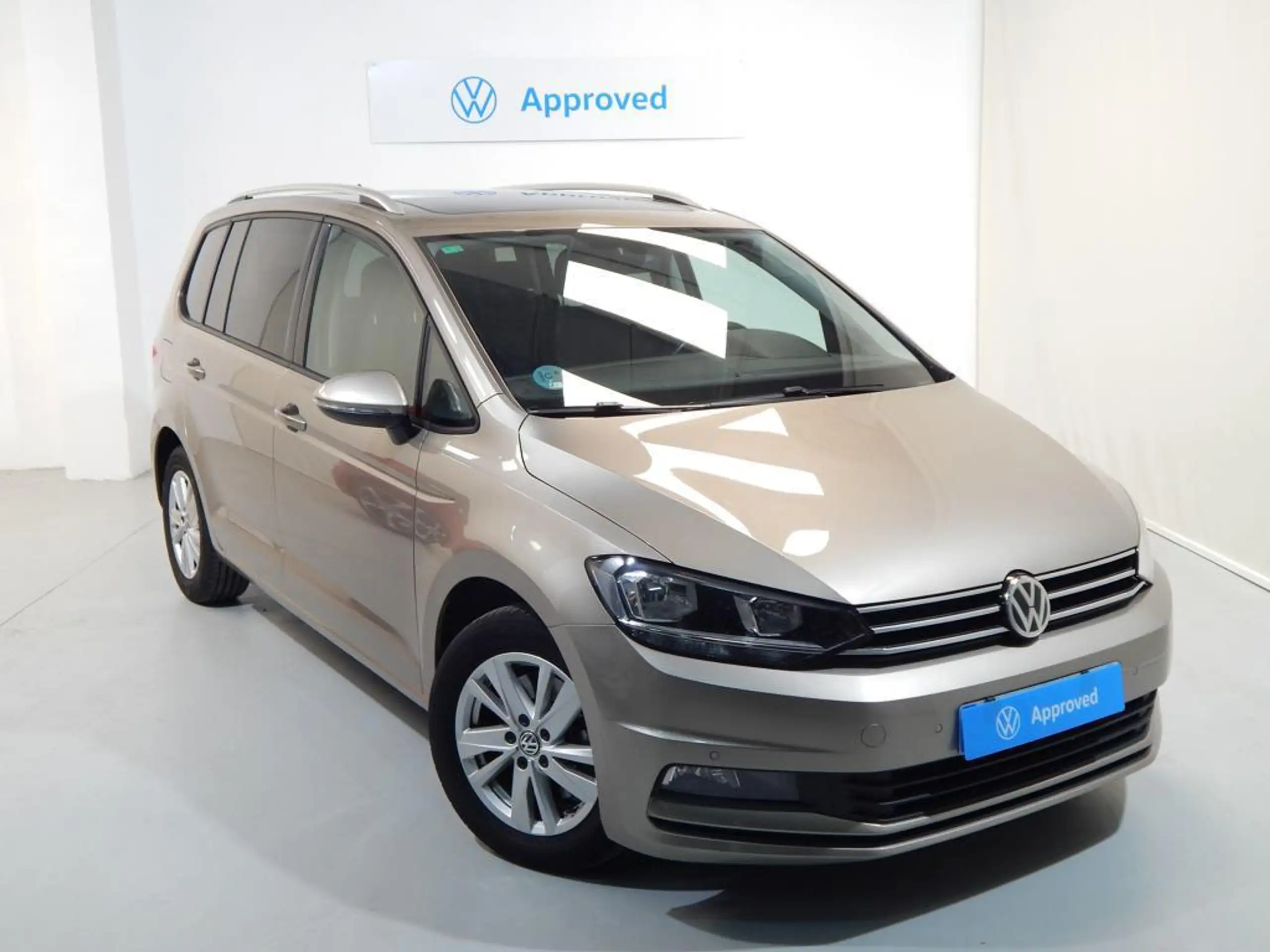 Volkswagen - Touran