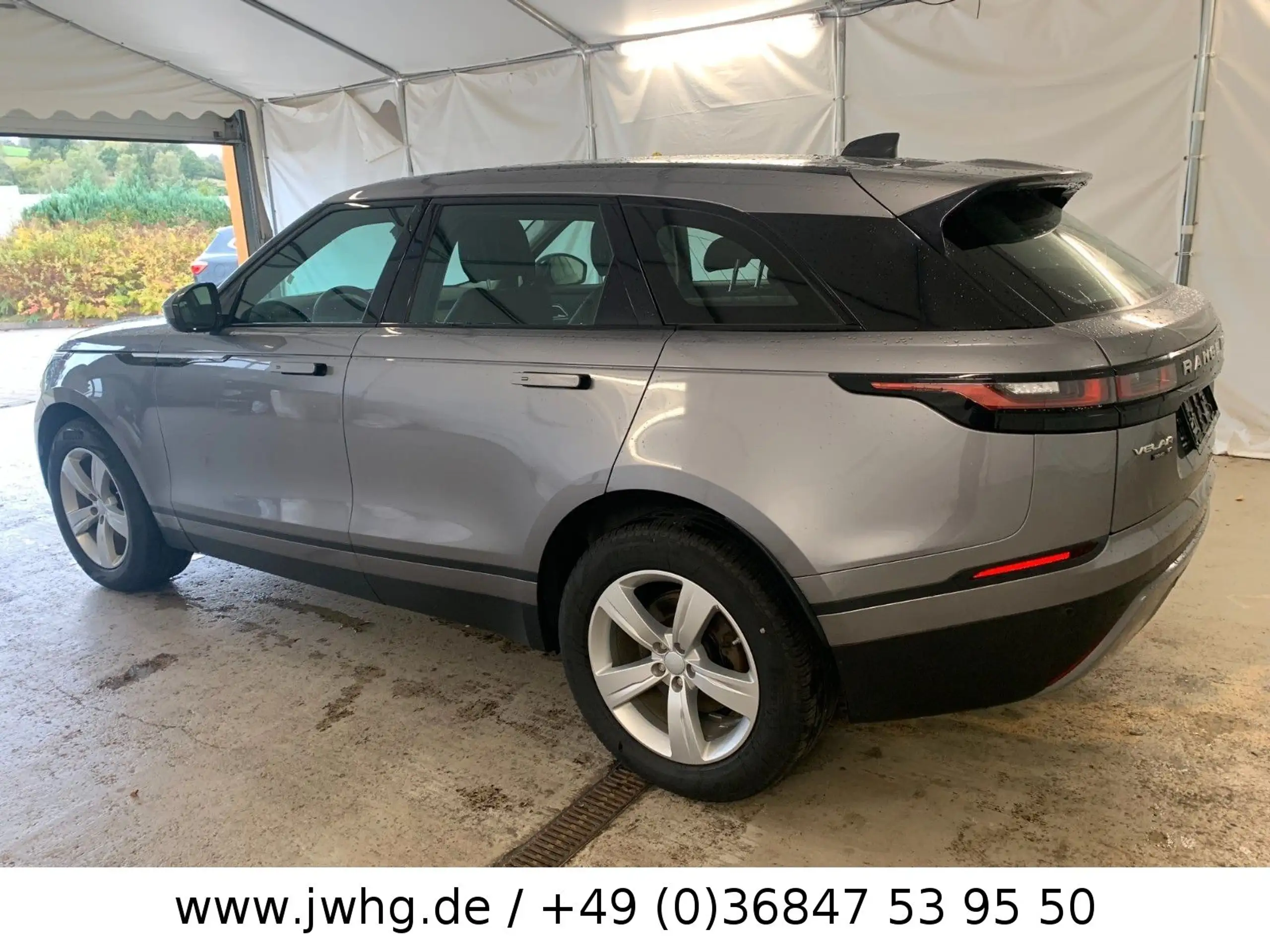 Land Rover - Range Rover Velar