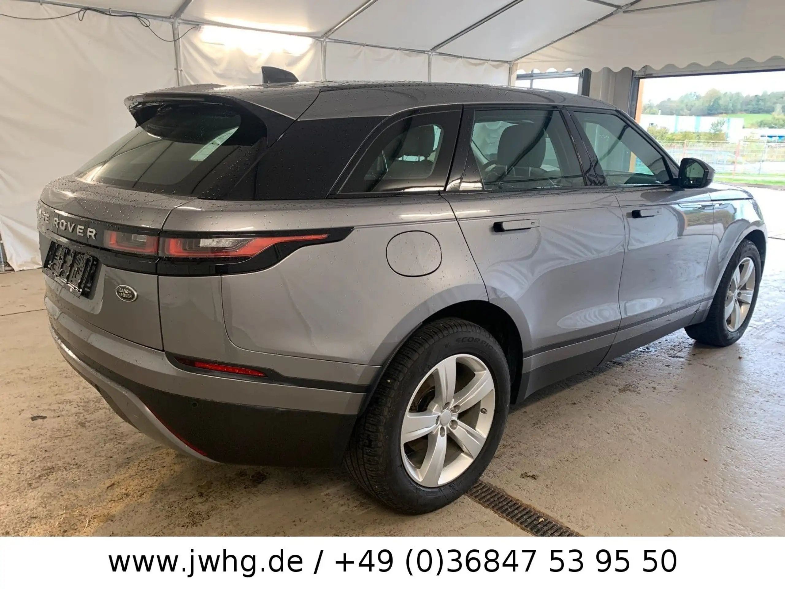 Land Rover - Range Rover Velar