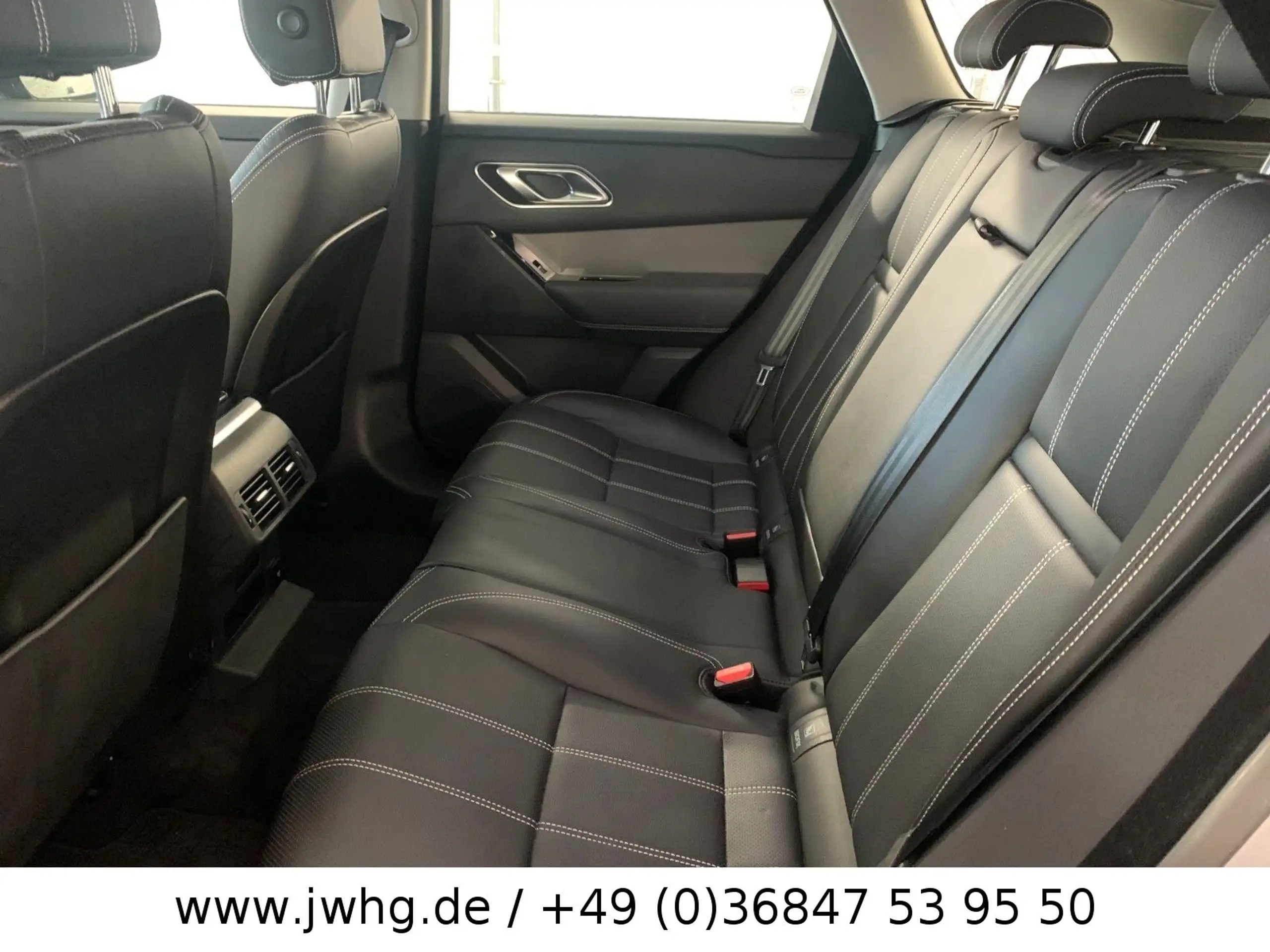 Land Rover - Range Rover Velar