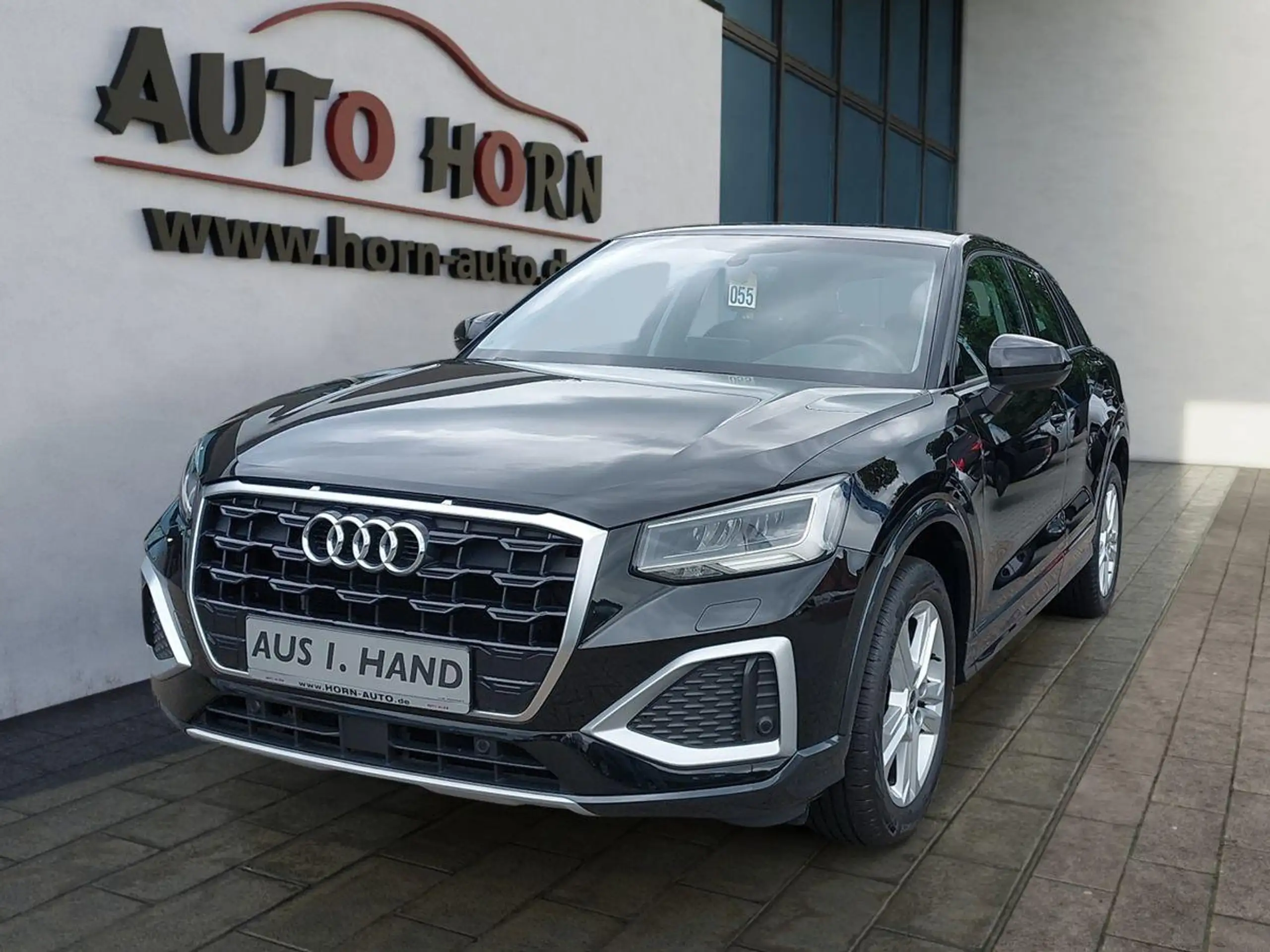 Audi - Q2