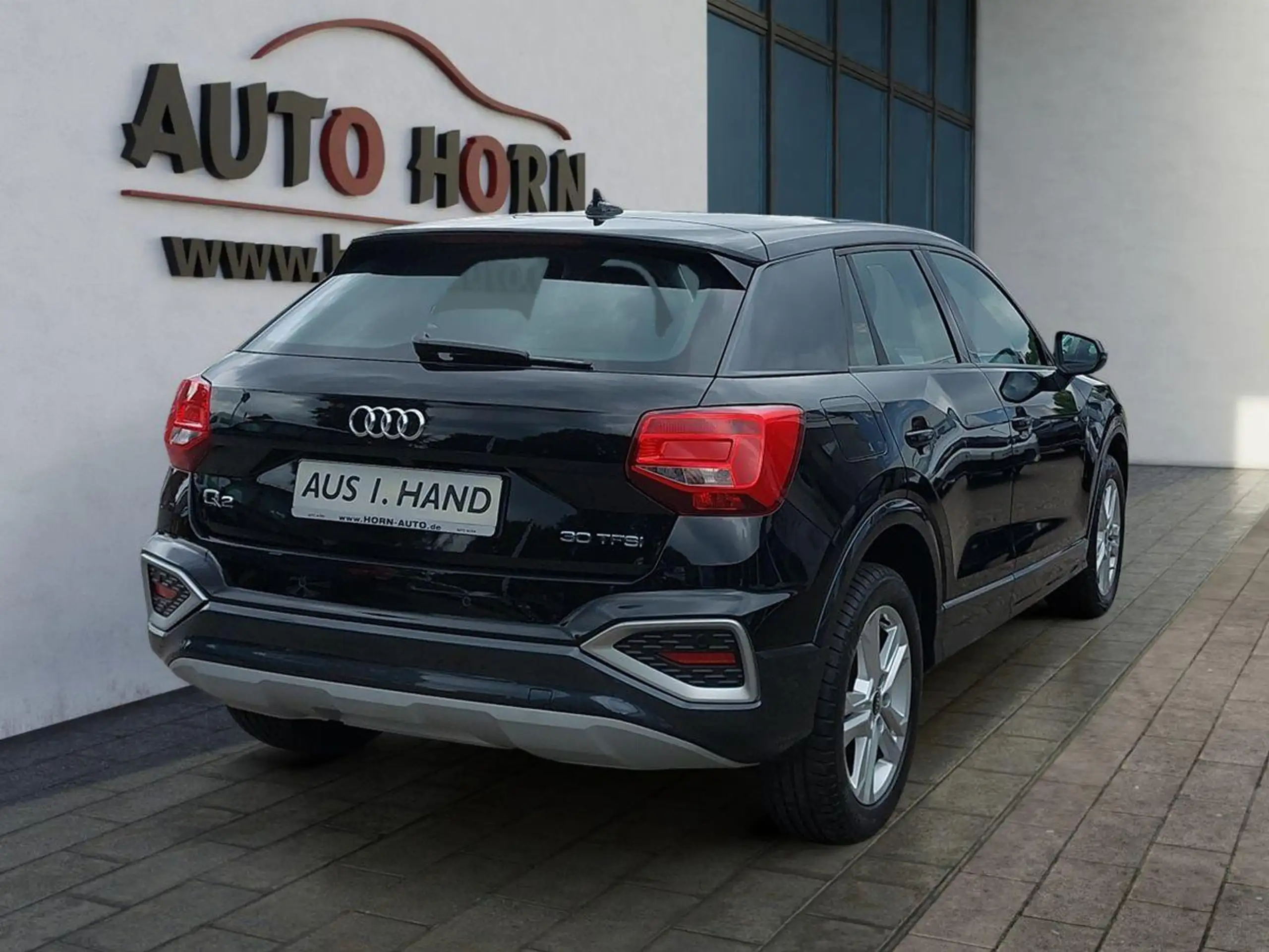 Audi - Q2