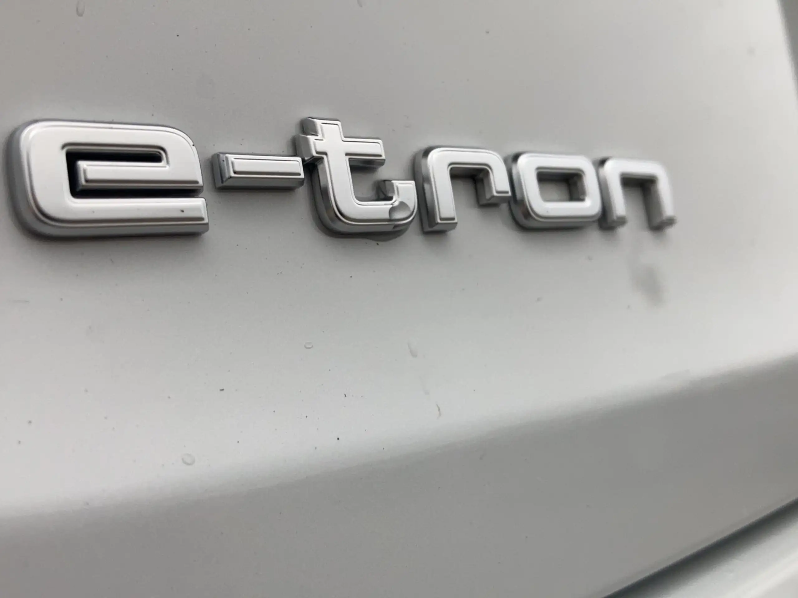 Audi - e-tron