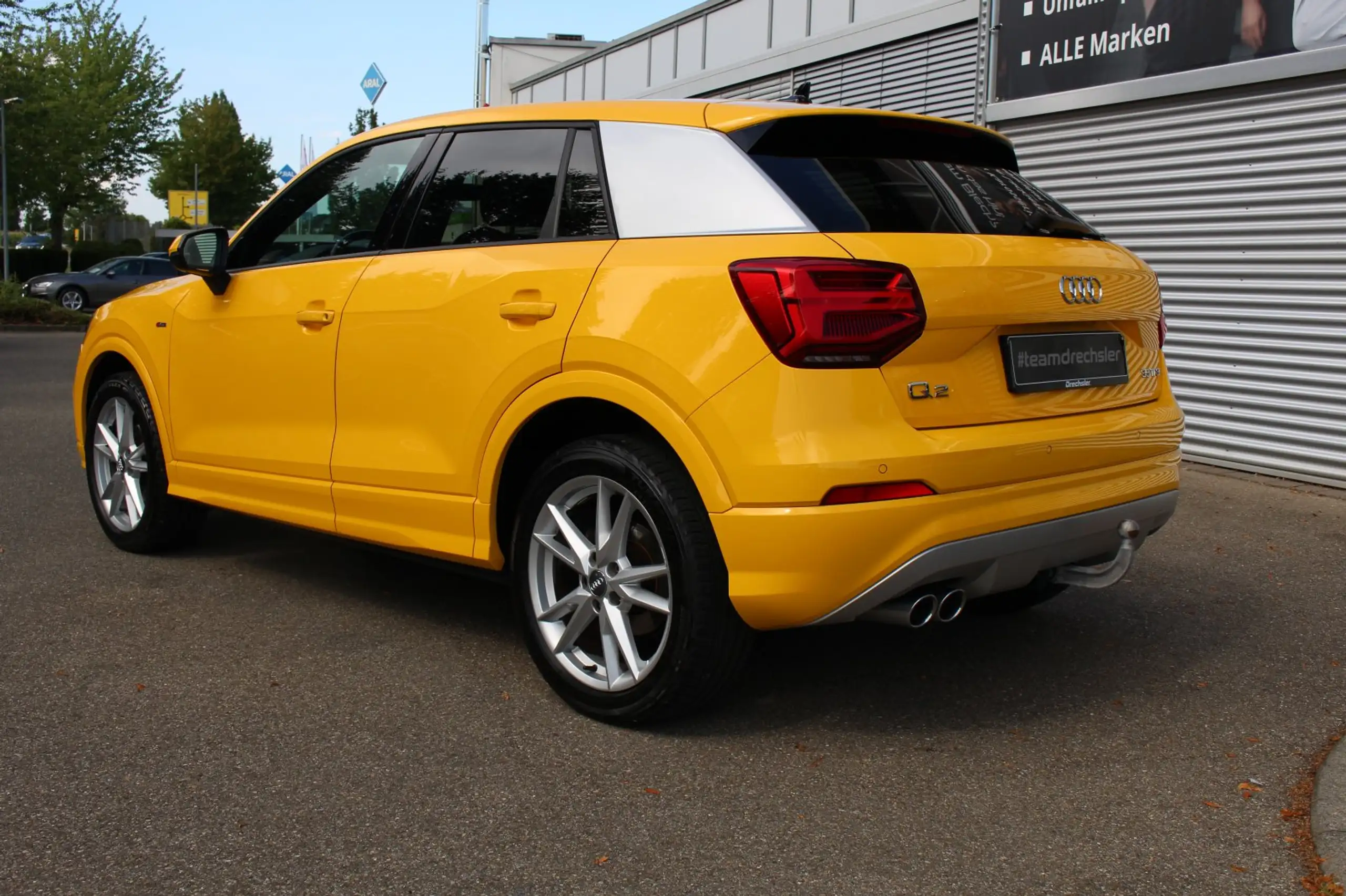 Audi - Q2