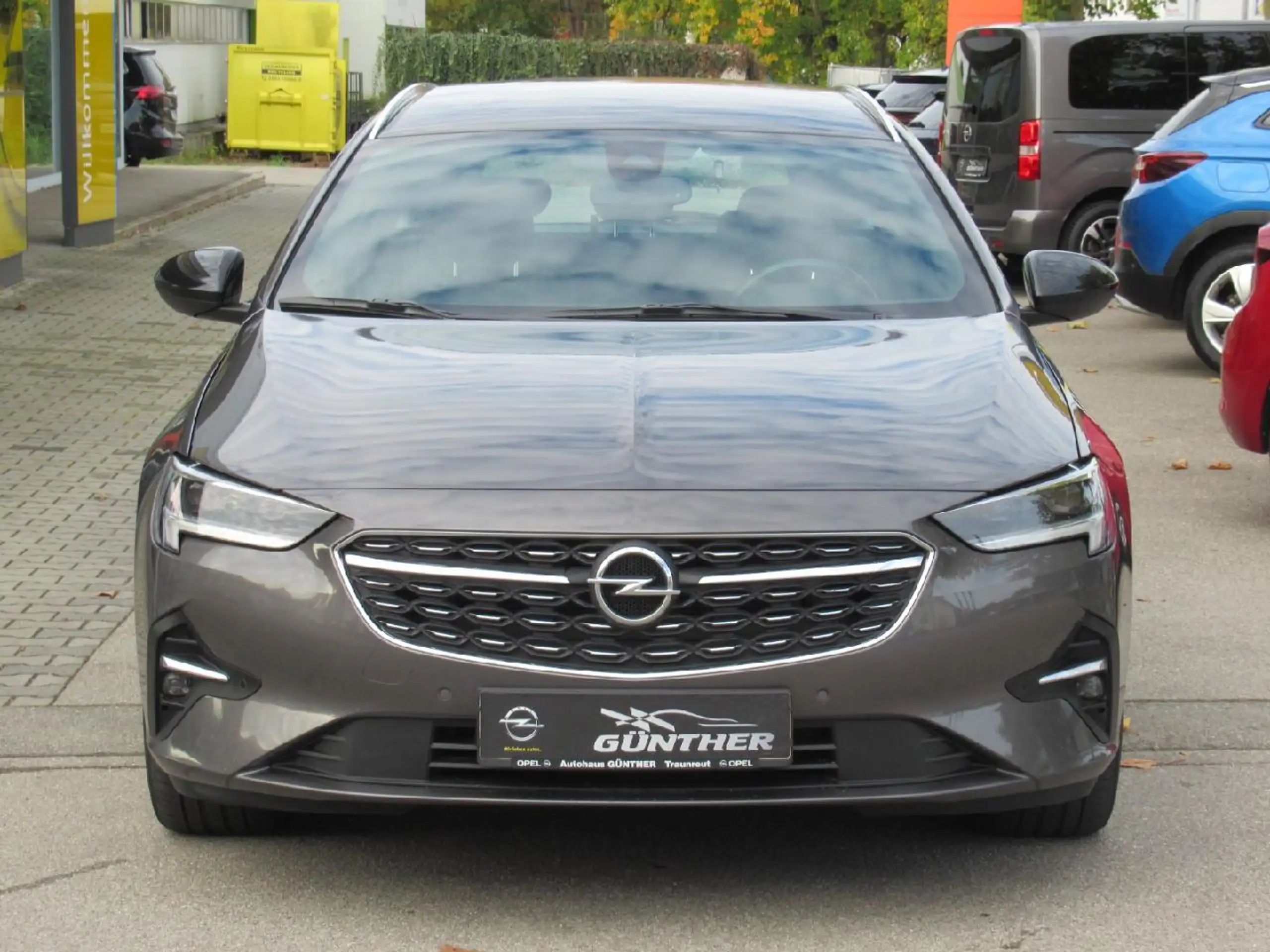 Opel - Insignia