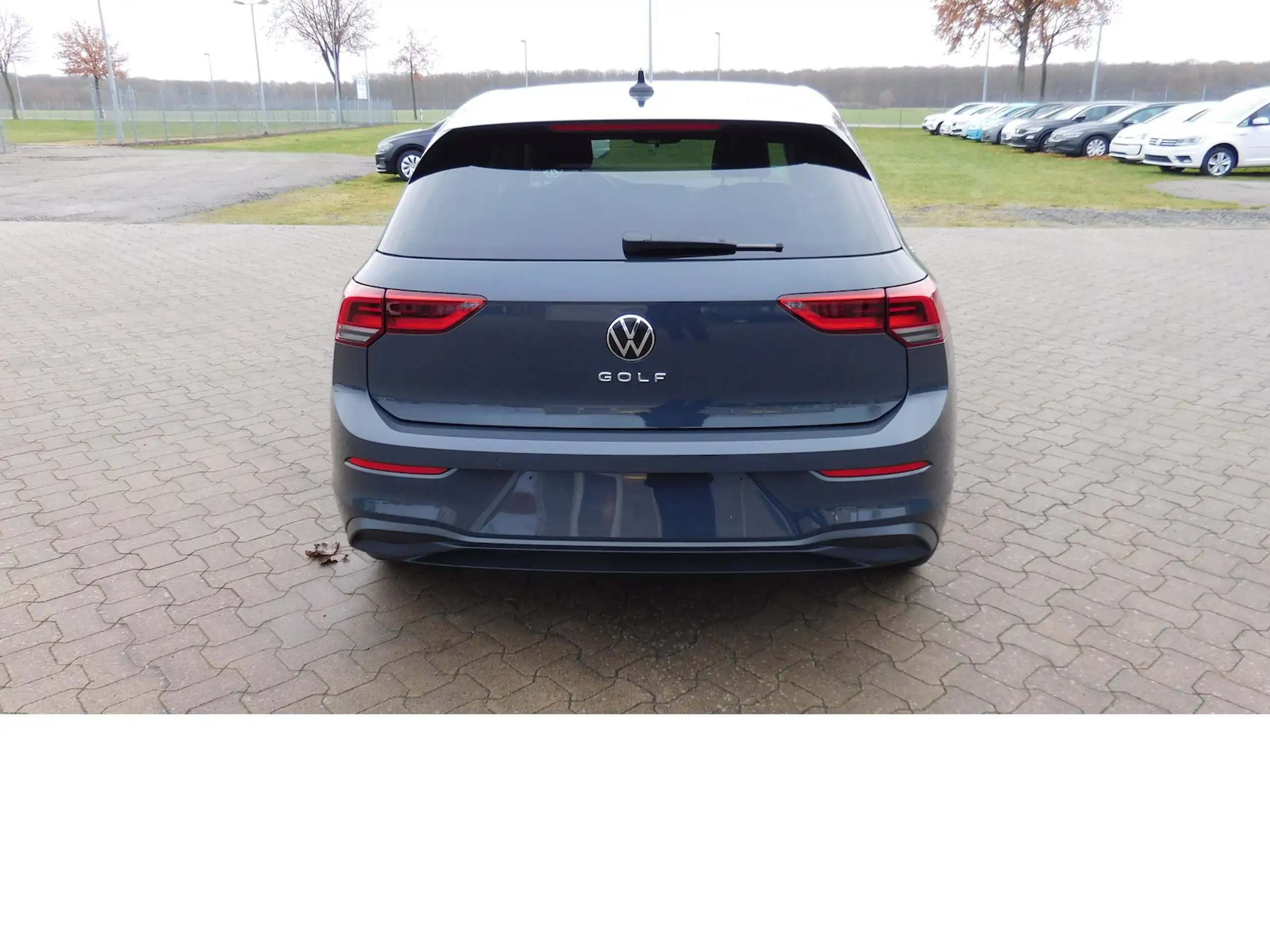 Volkswagen - Golf