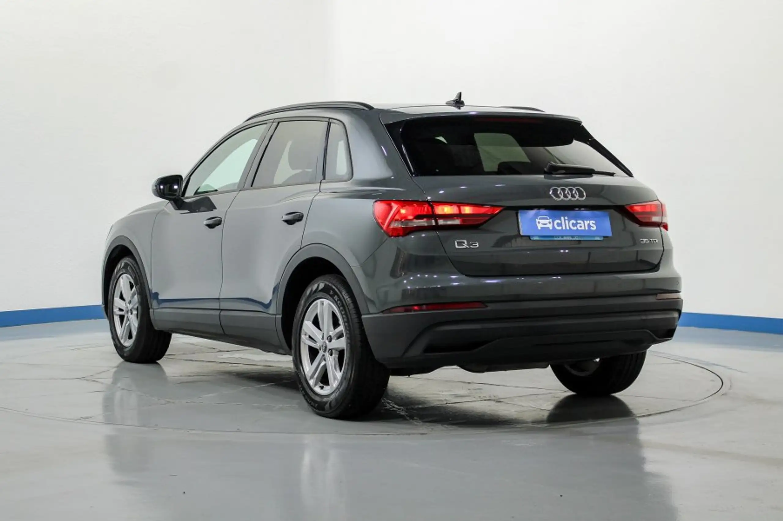 Audi - Q3