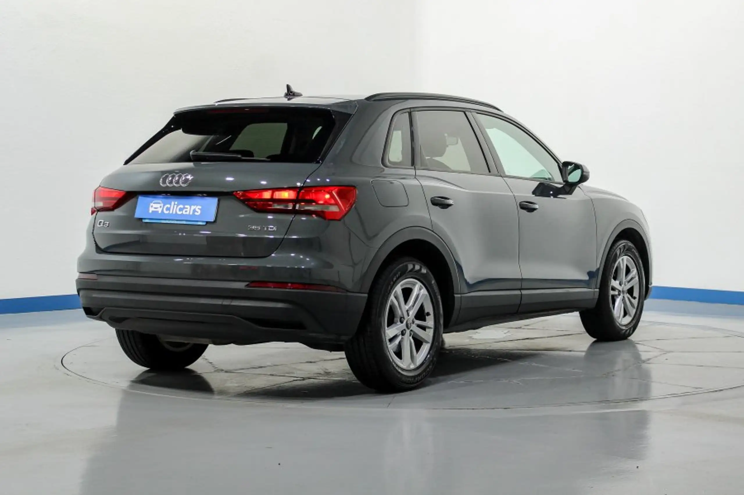 Audi - Q3