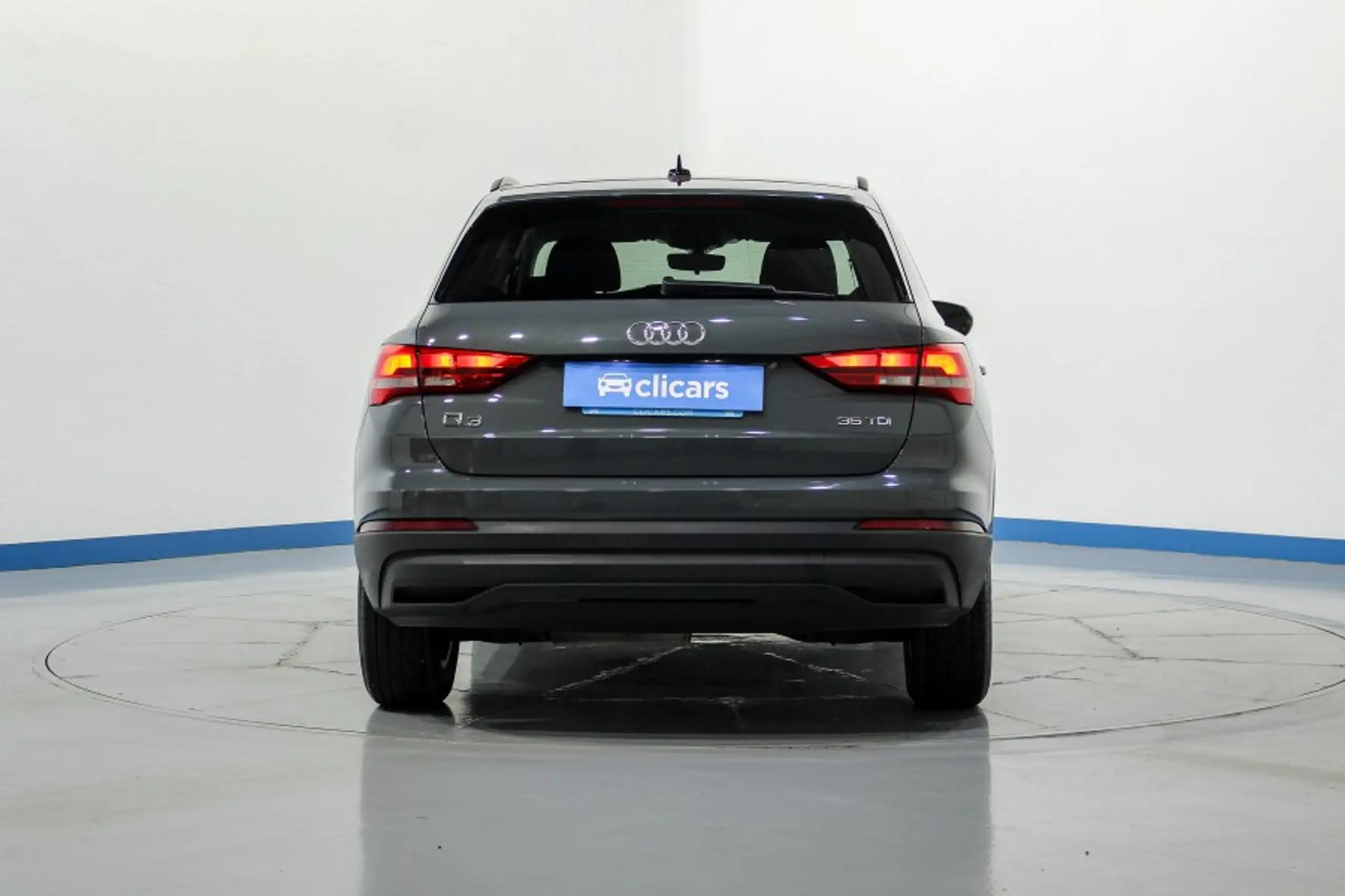 Audi - Q3