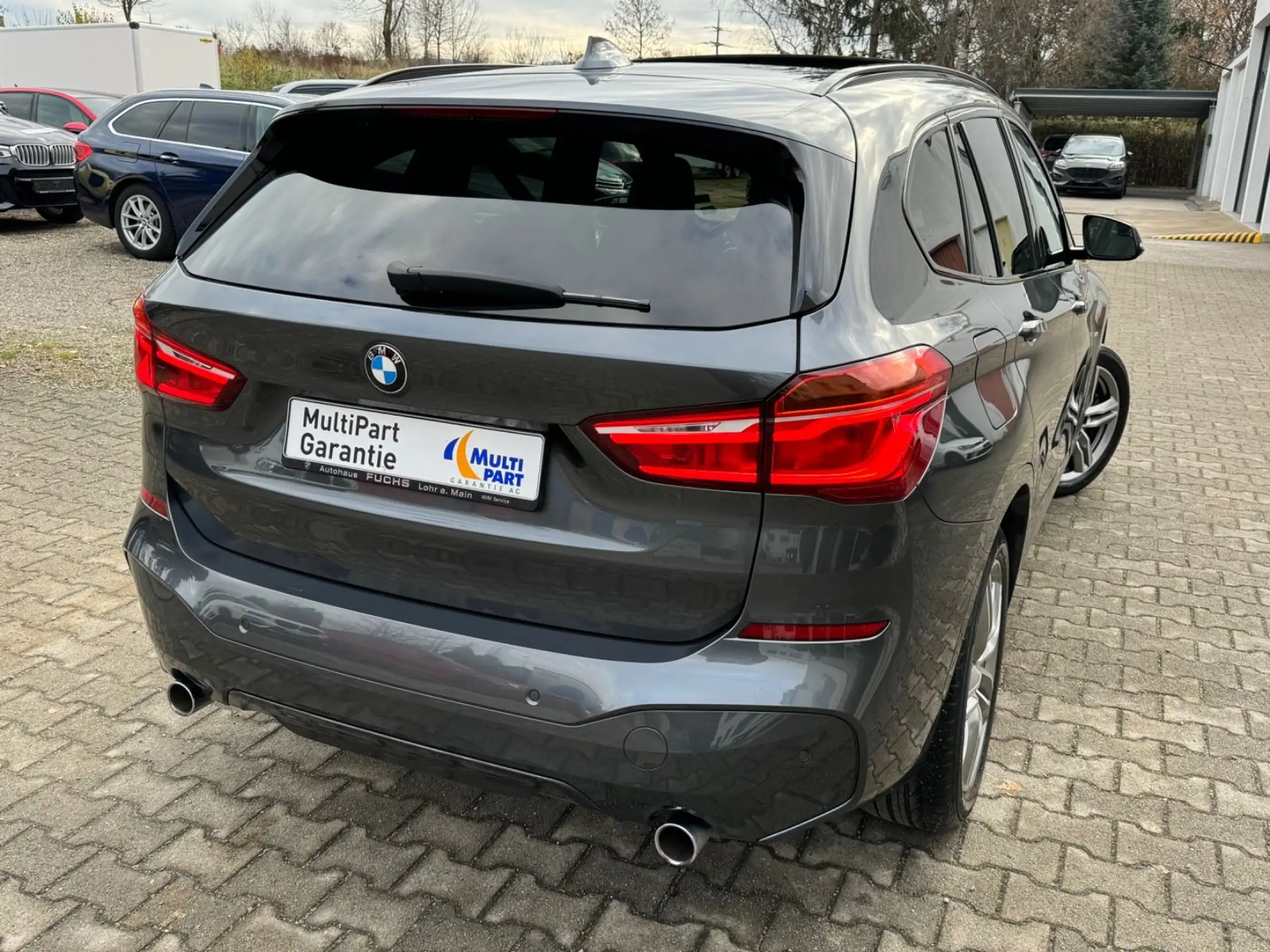 BMW - X1