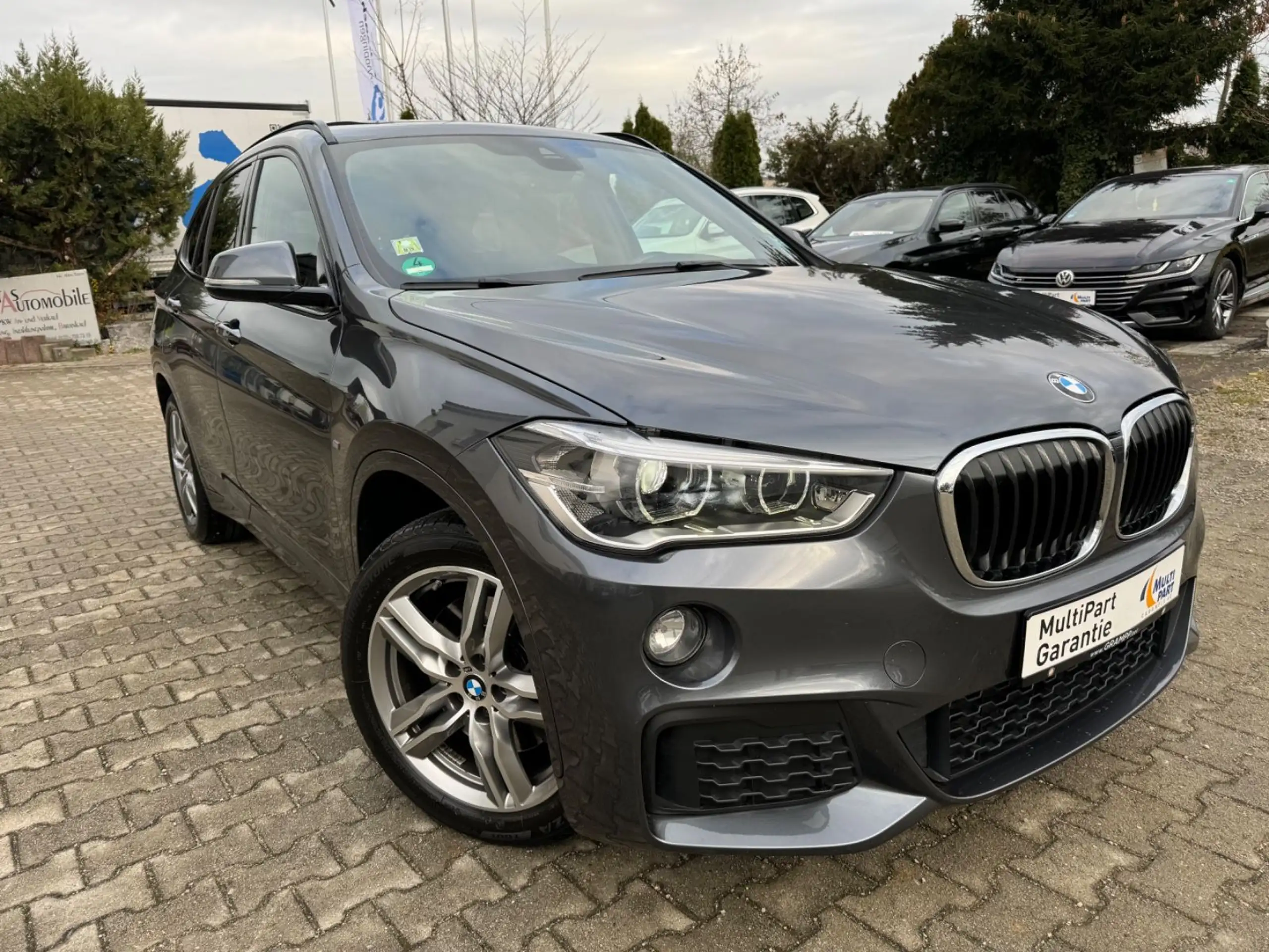 BMW - X1