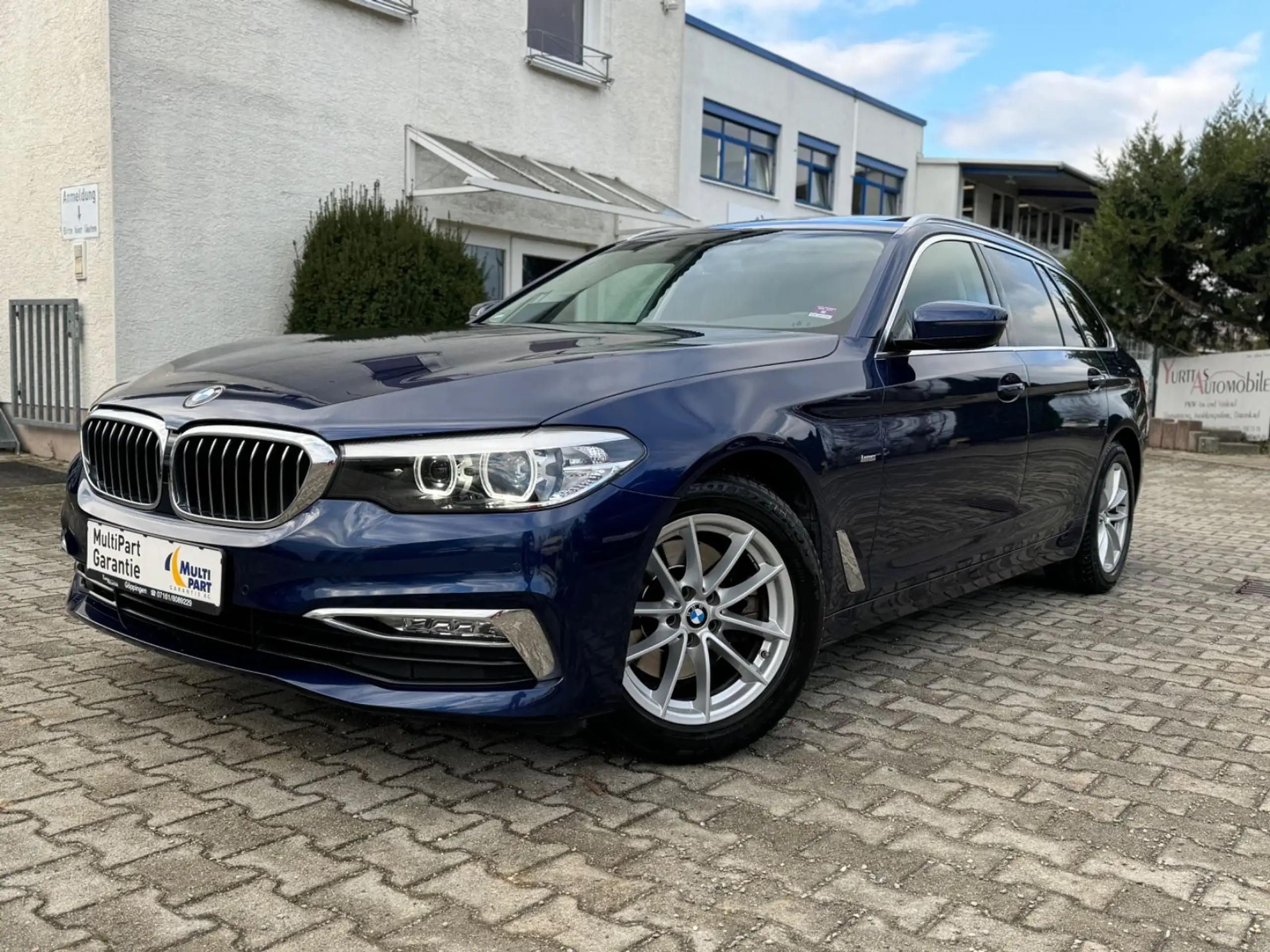 BMW - 520