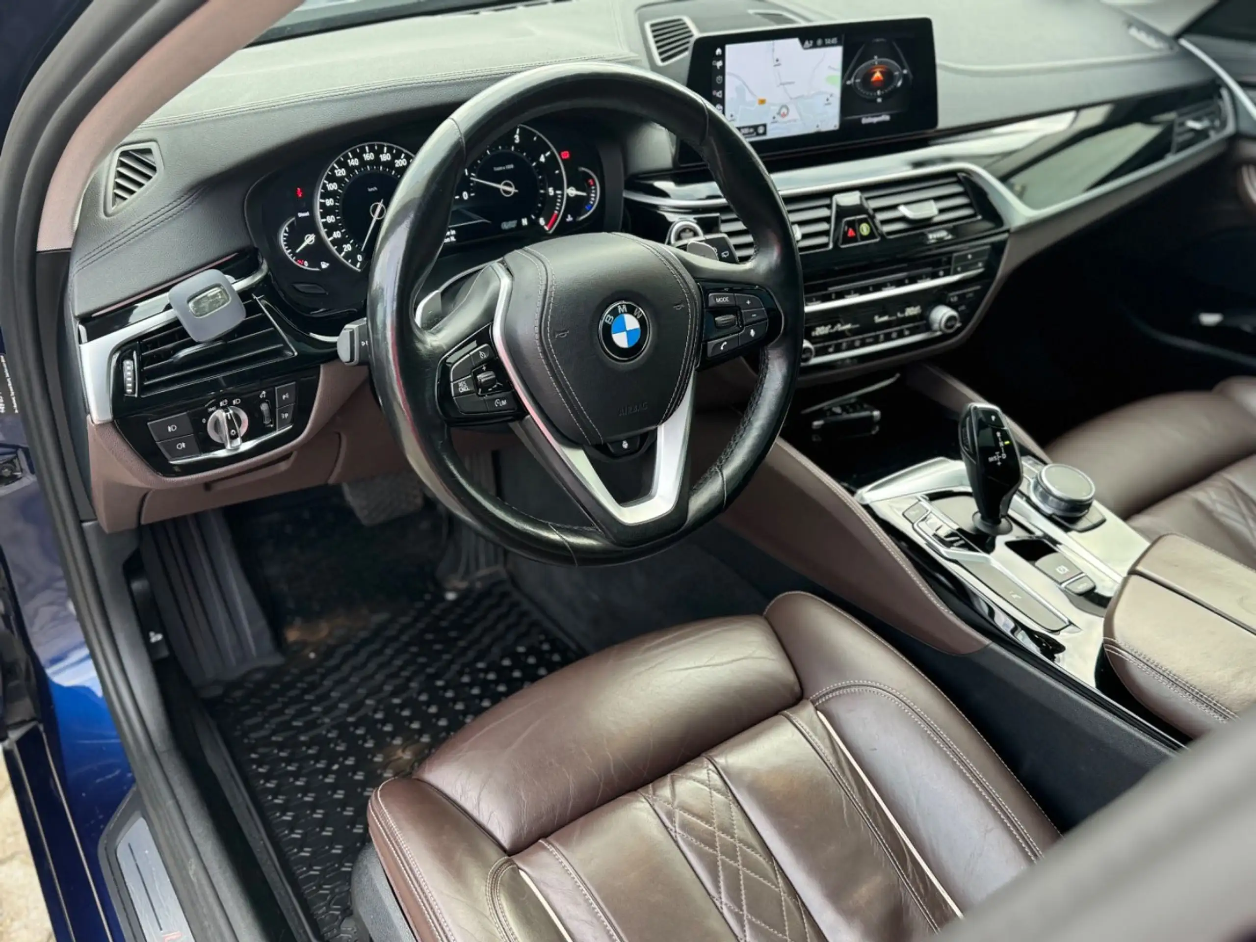 BMW - 520