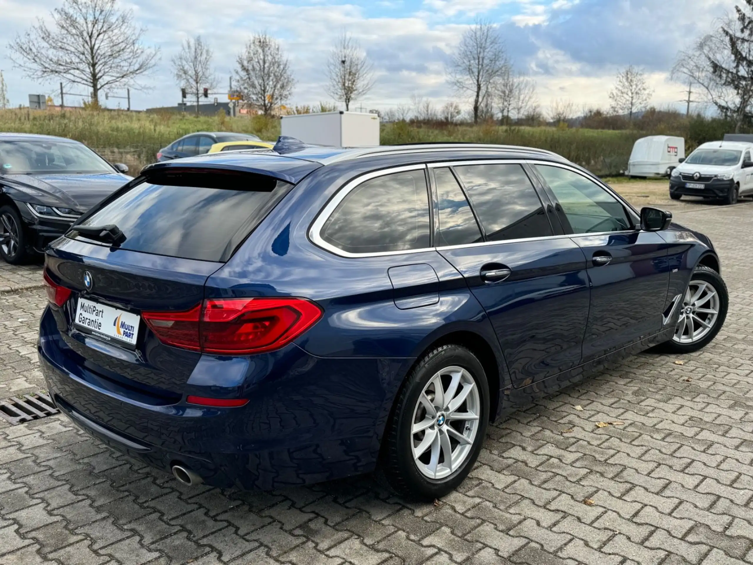 BMW - 520