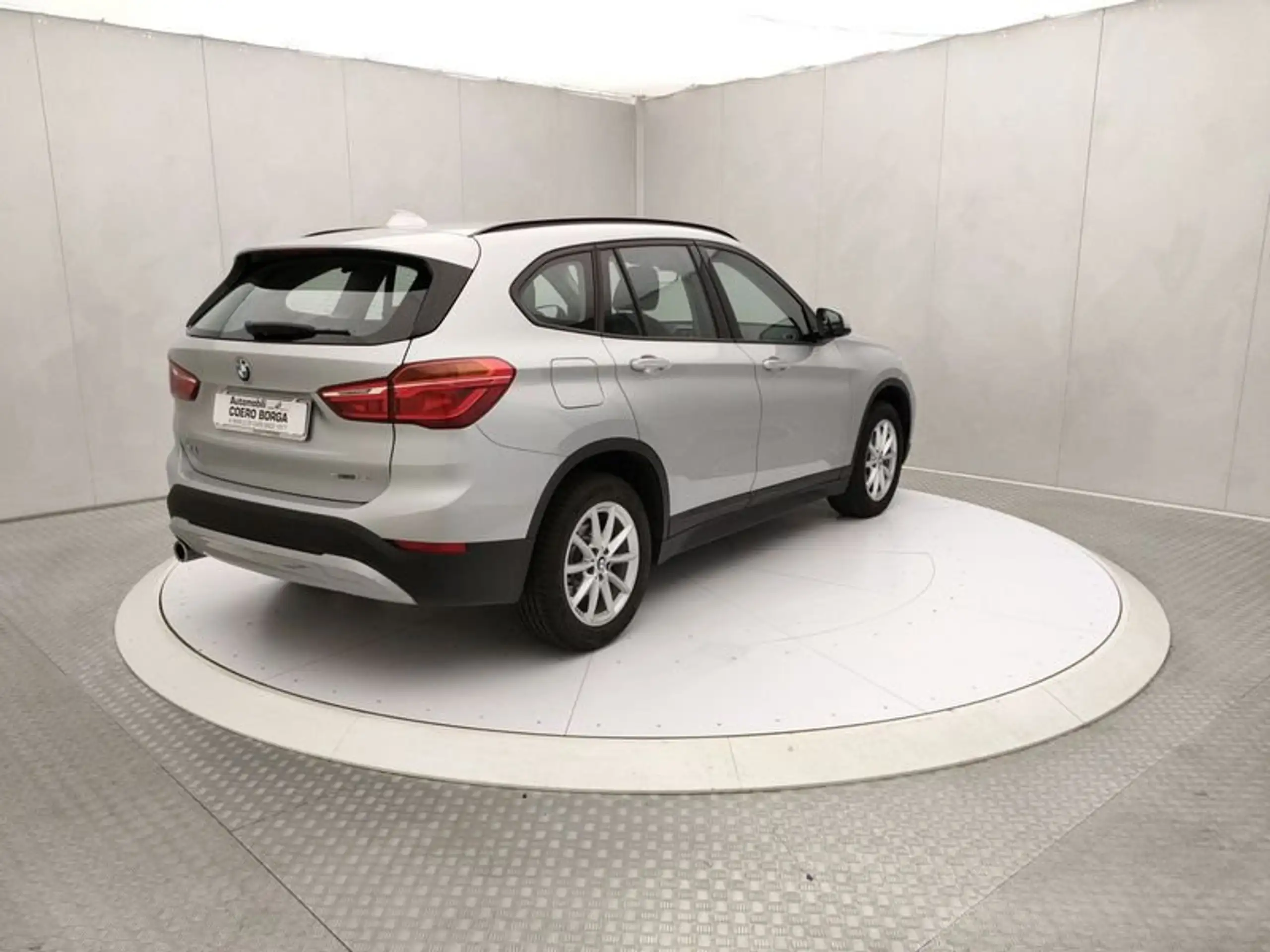 BMW - X1