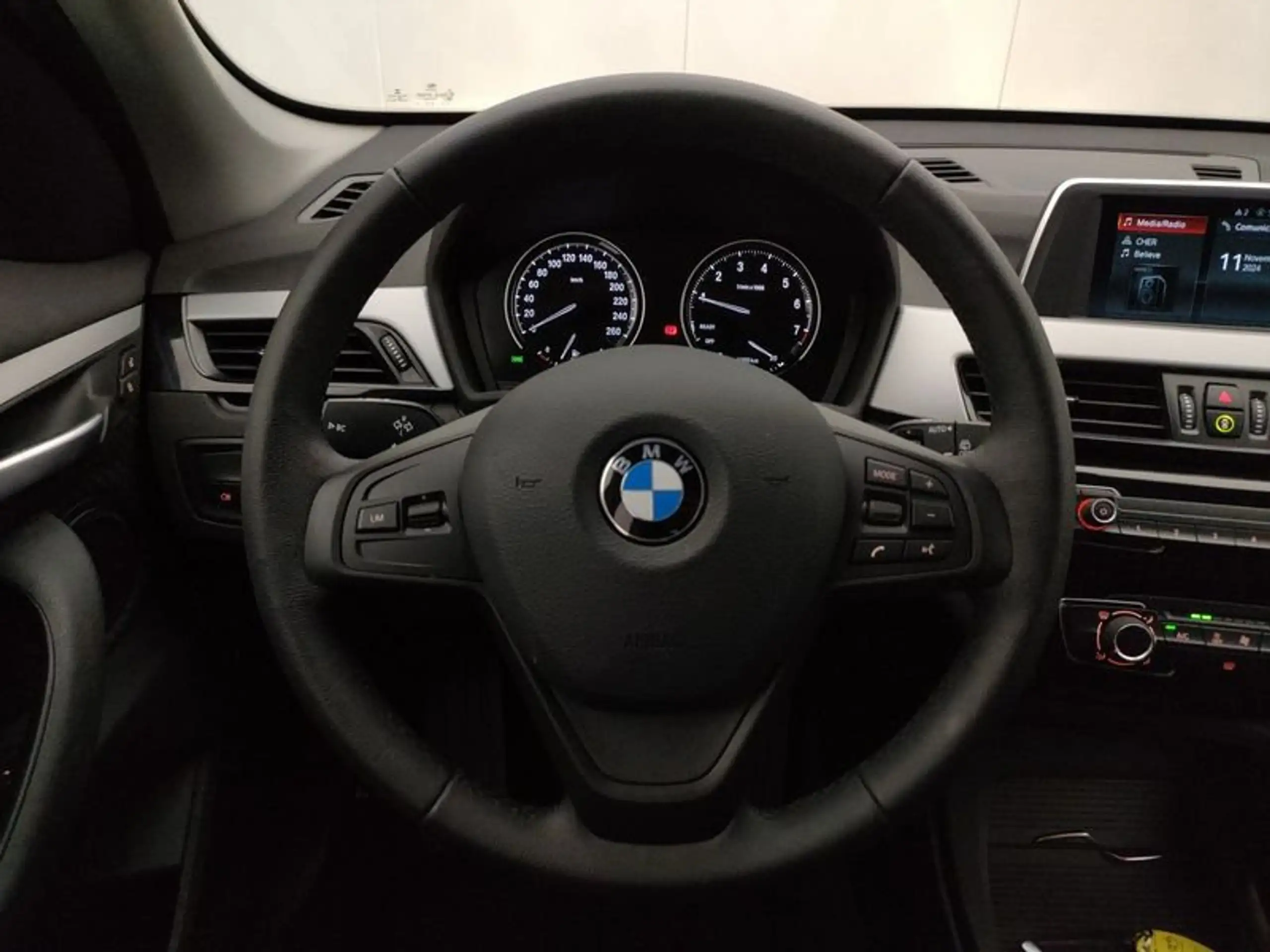 BMW - X1