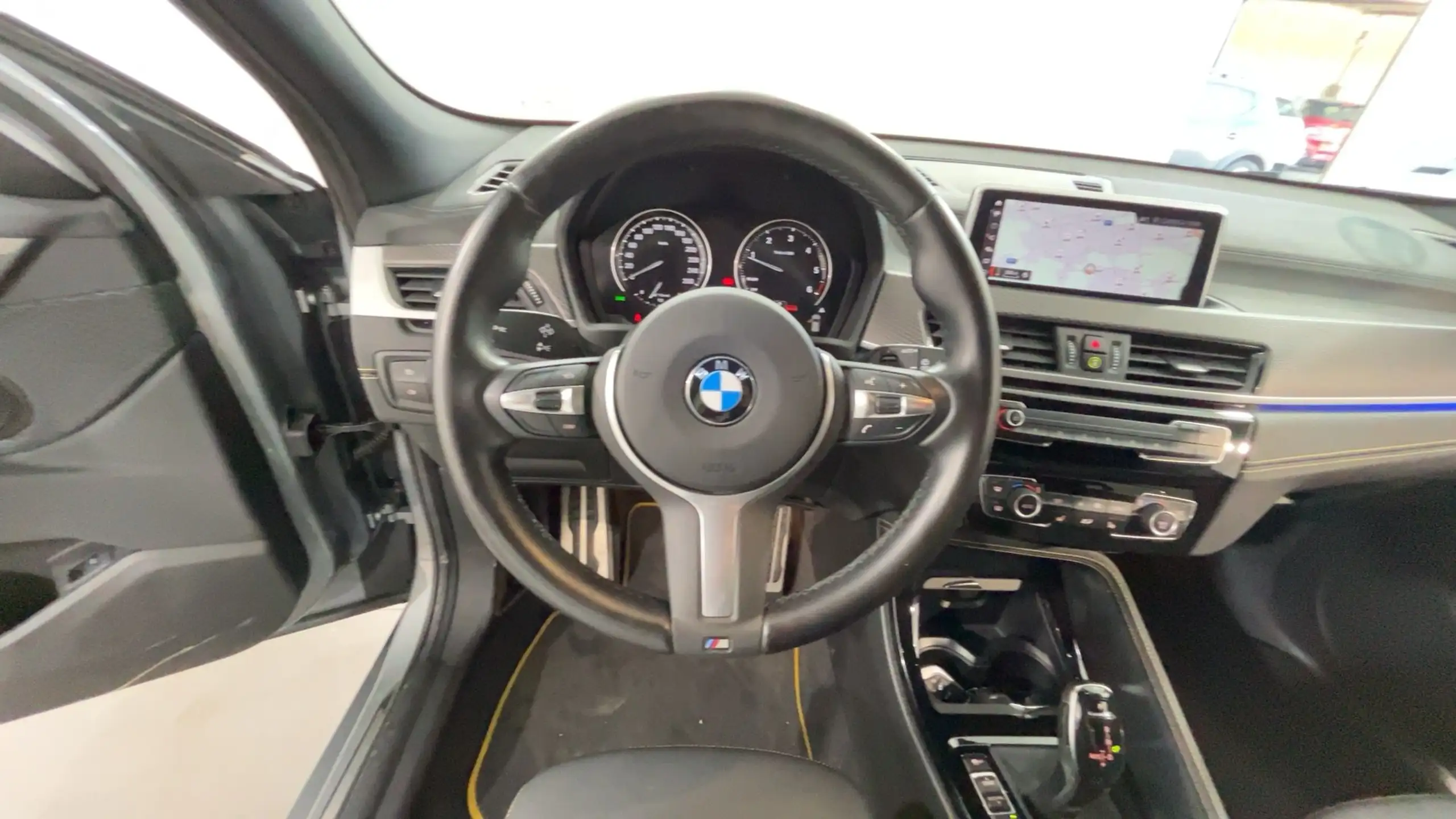 BMW - X2