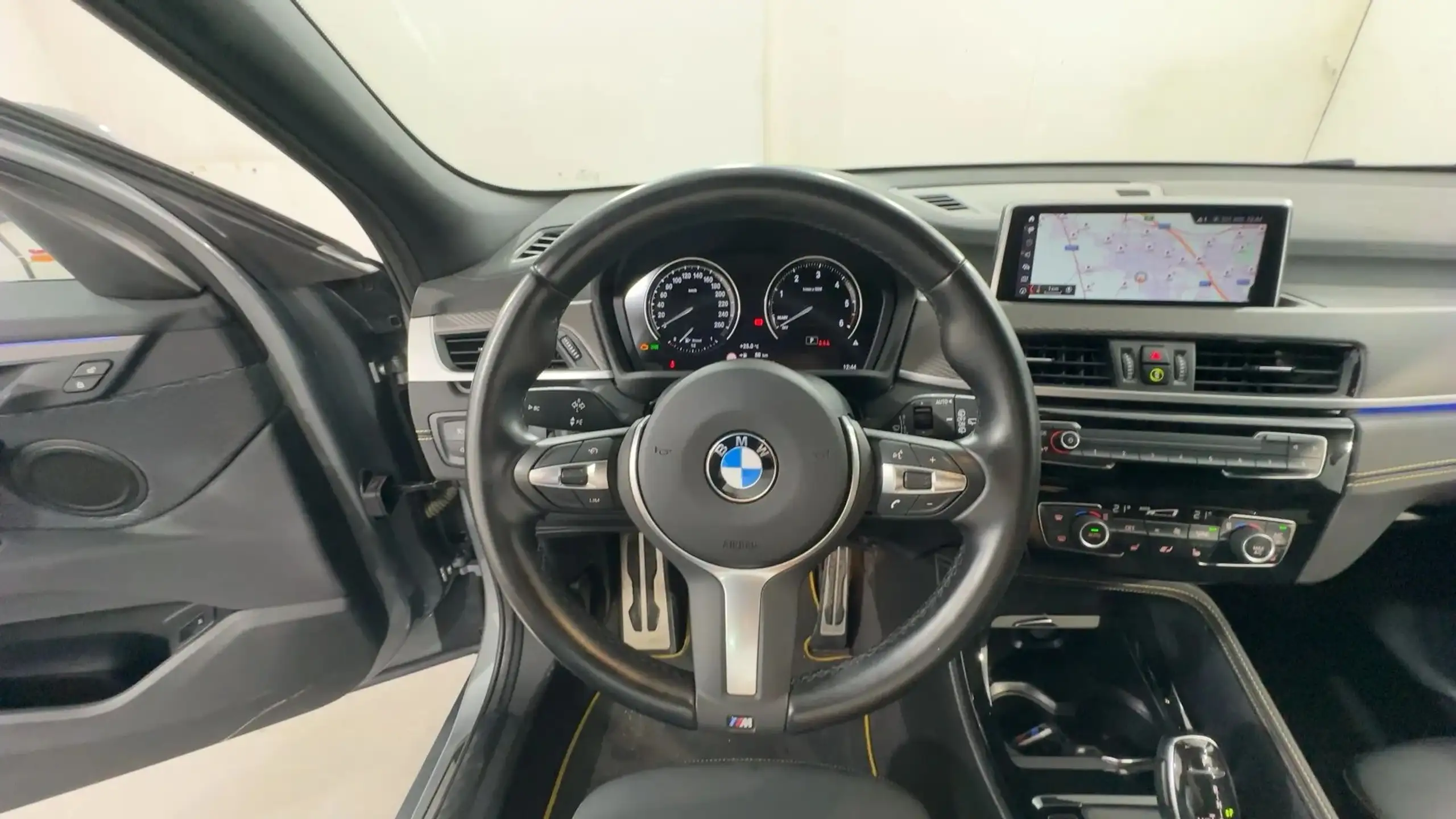 BMW - X2