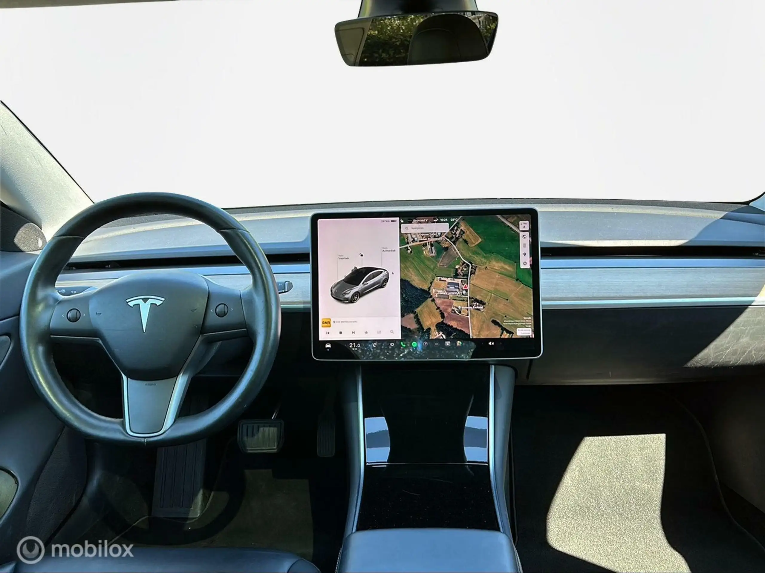 Tesla - Model 3