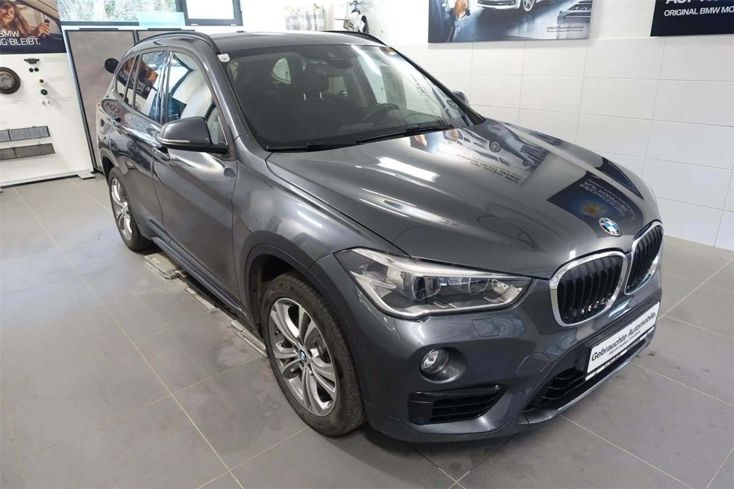 BMW - X1