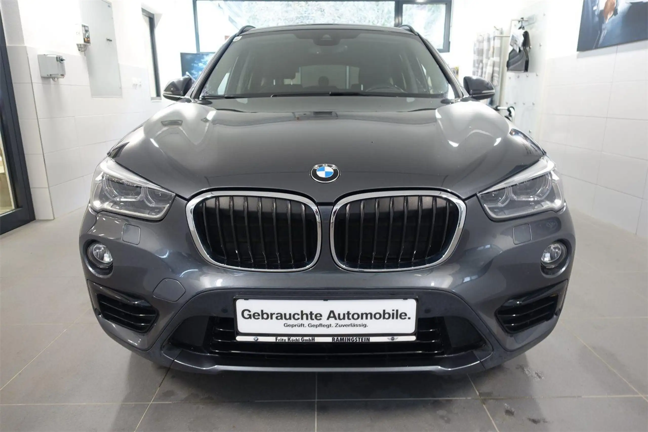 BMW - X1