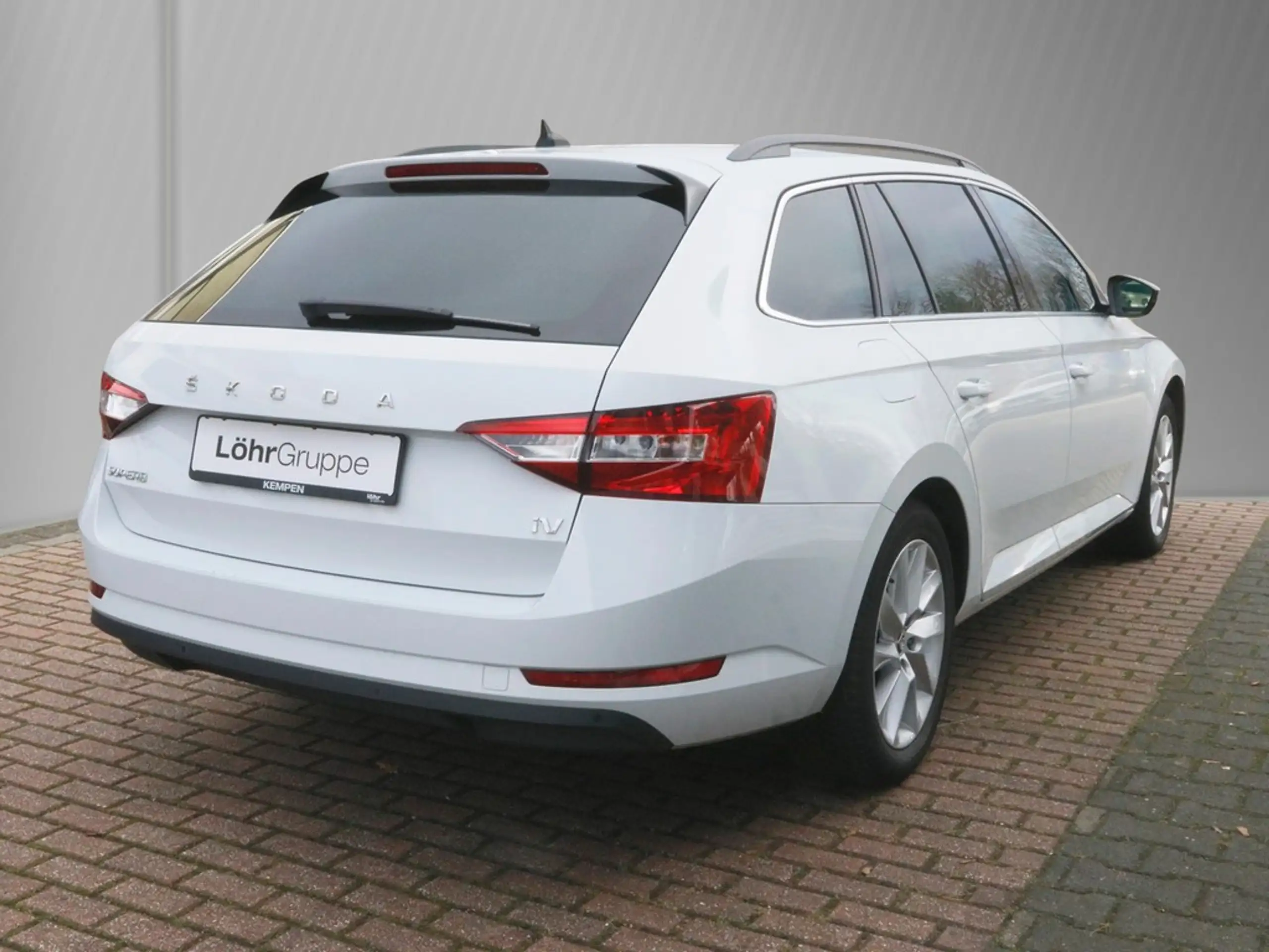 Skoda - Superb