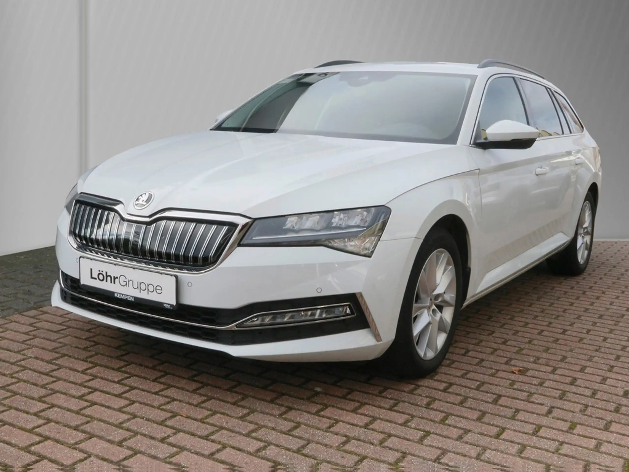 Skoda - Superb