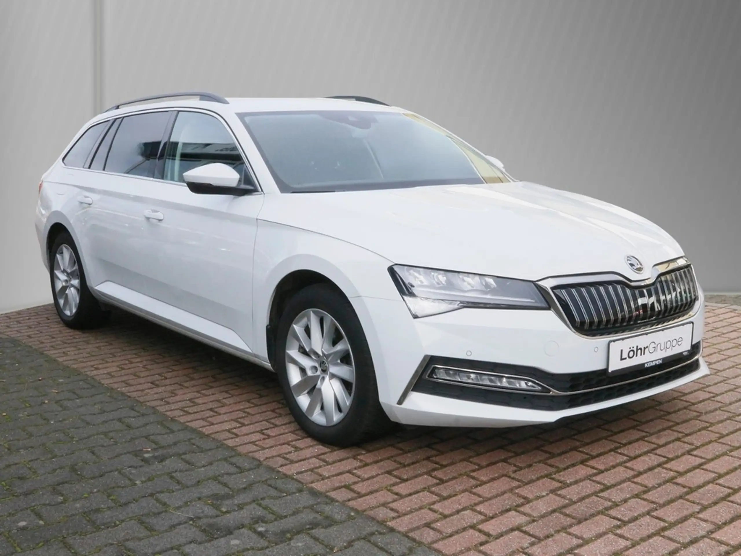 Skoda - Superb