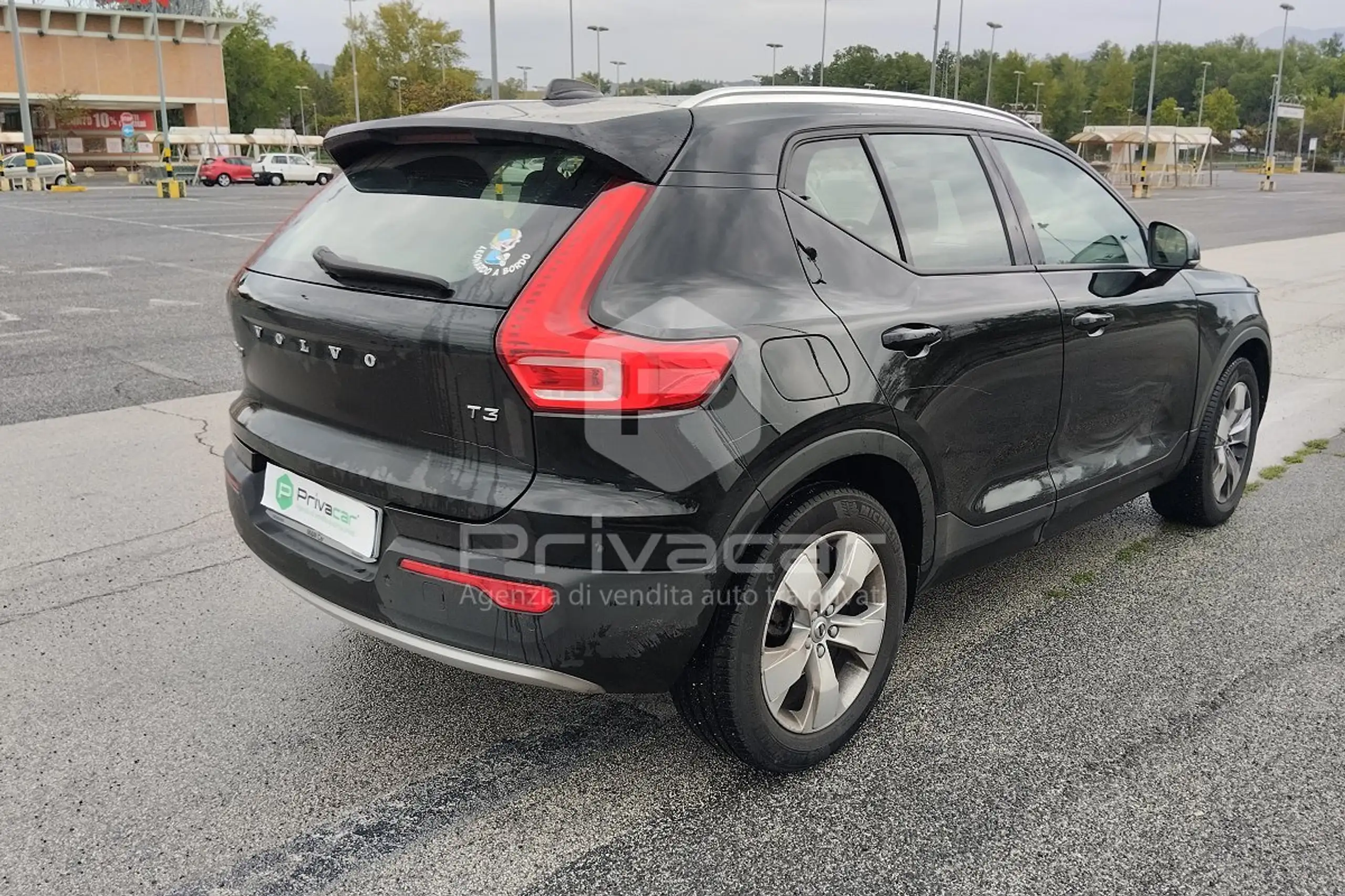 Volvo - XC40