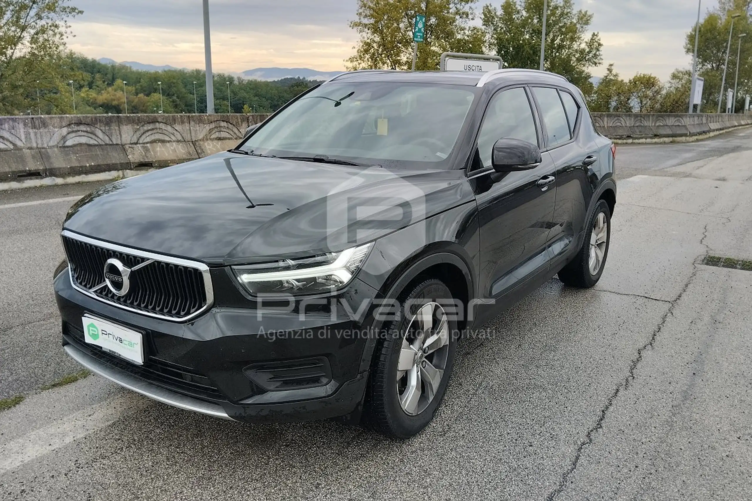 Volvo - XC40