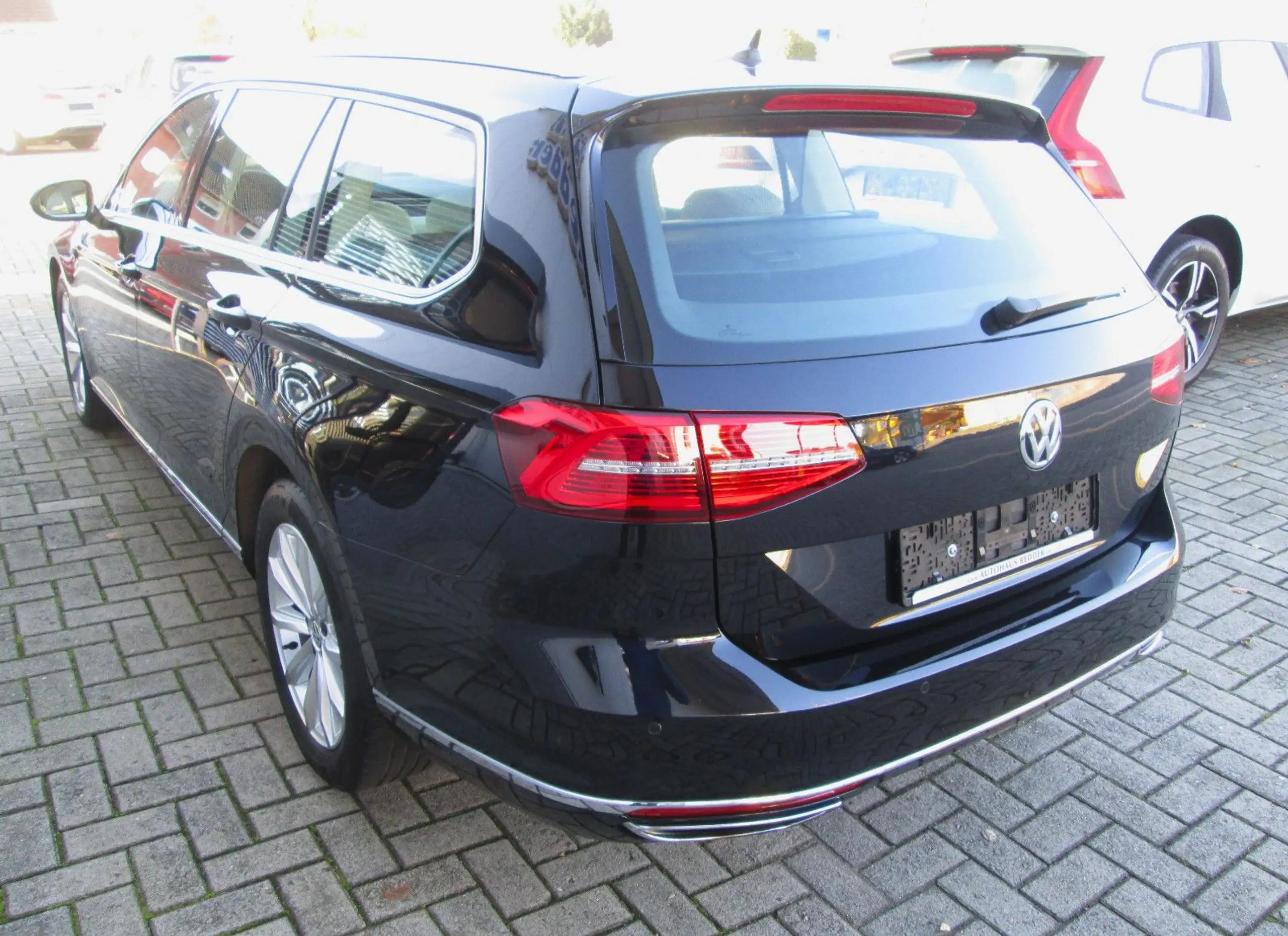 Volkswagen - Passat Variant