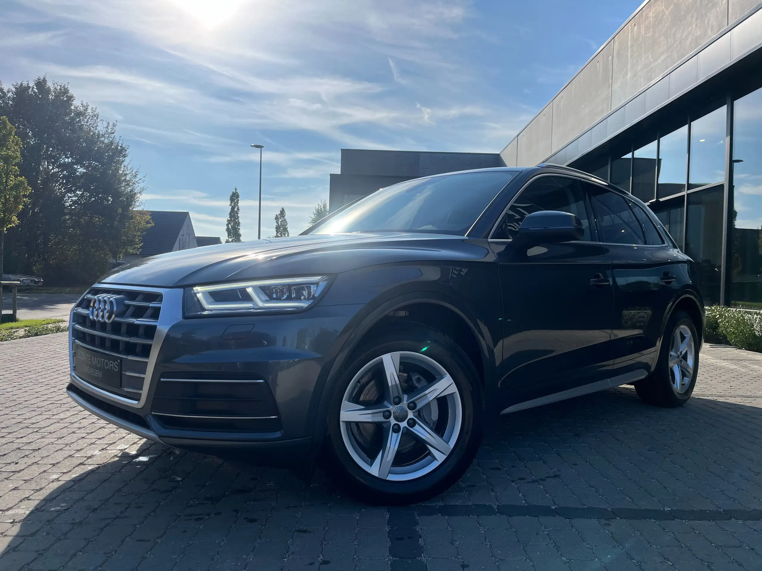 Audi - Q5