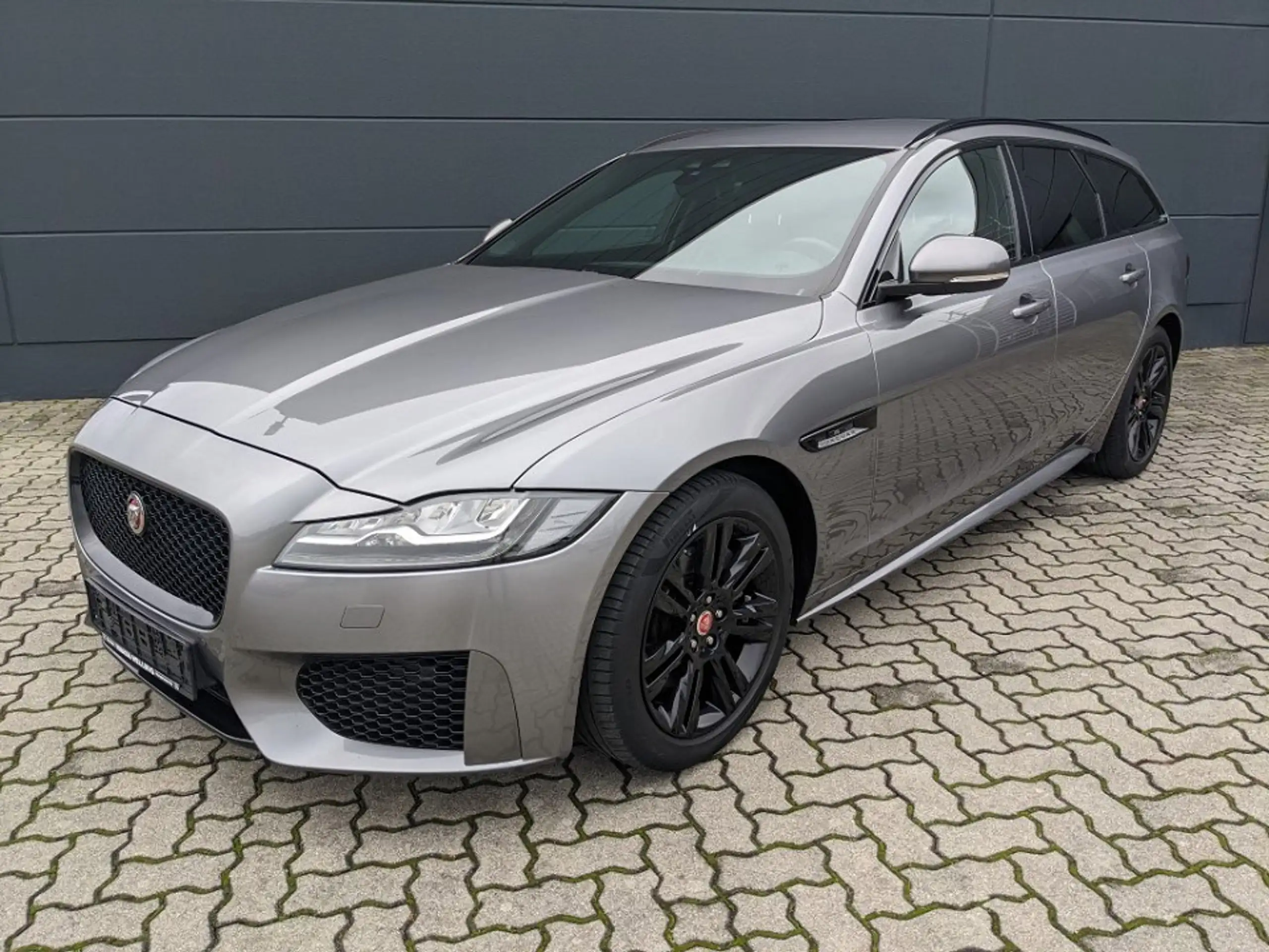 Jaguar XF 2019