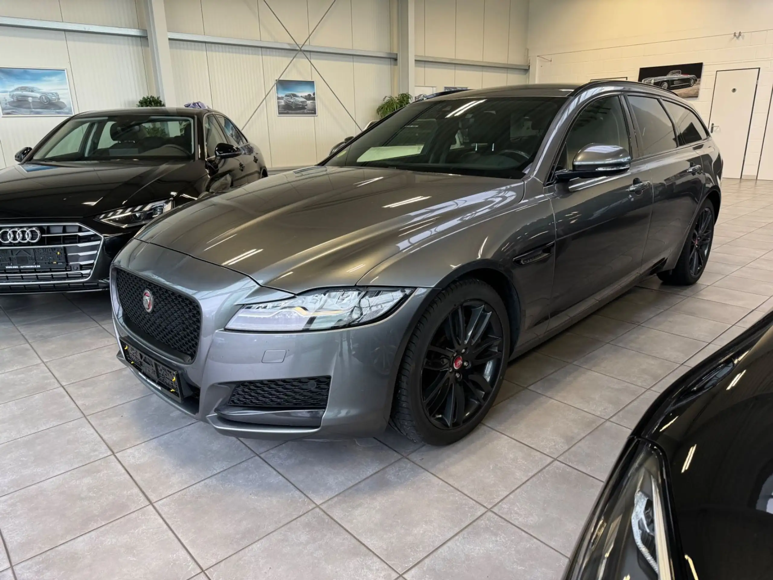 Jaguar - XF