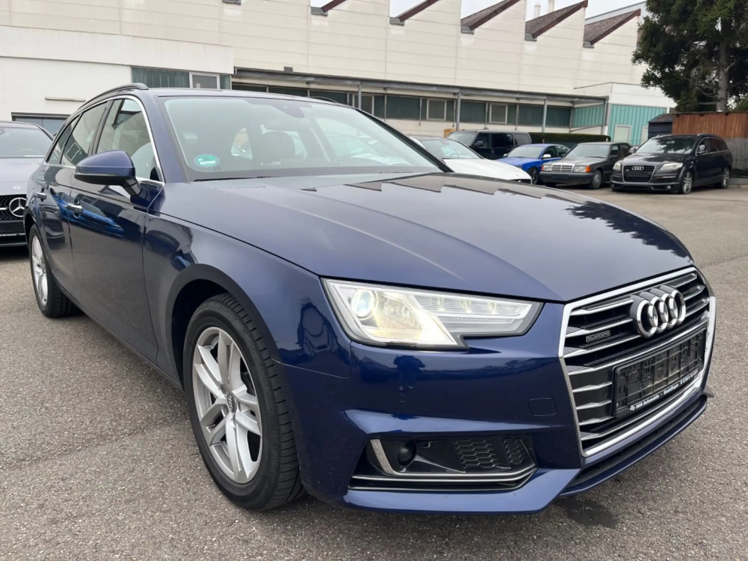 Audi - A4