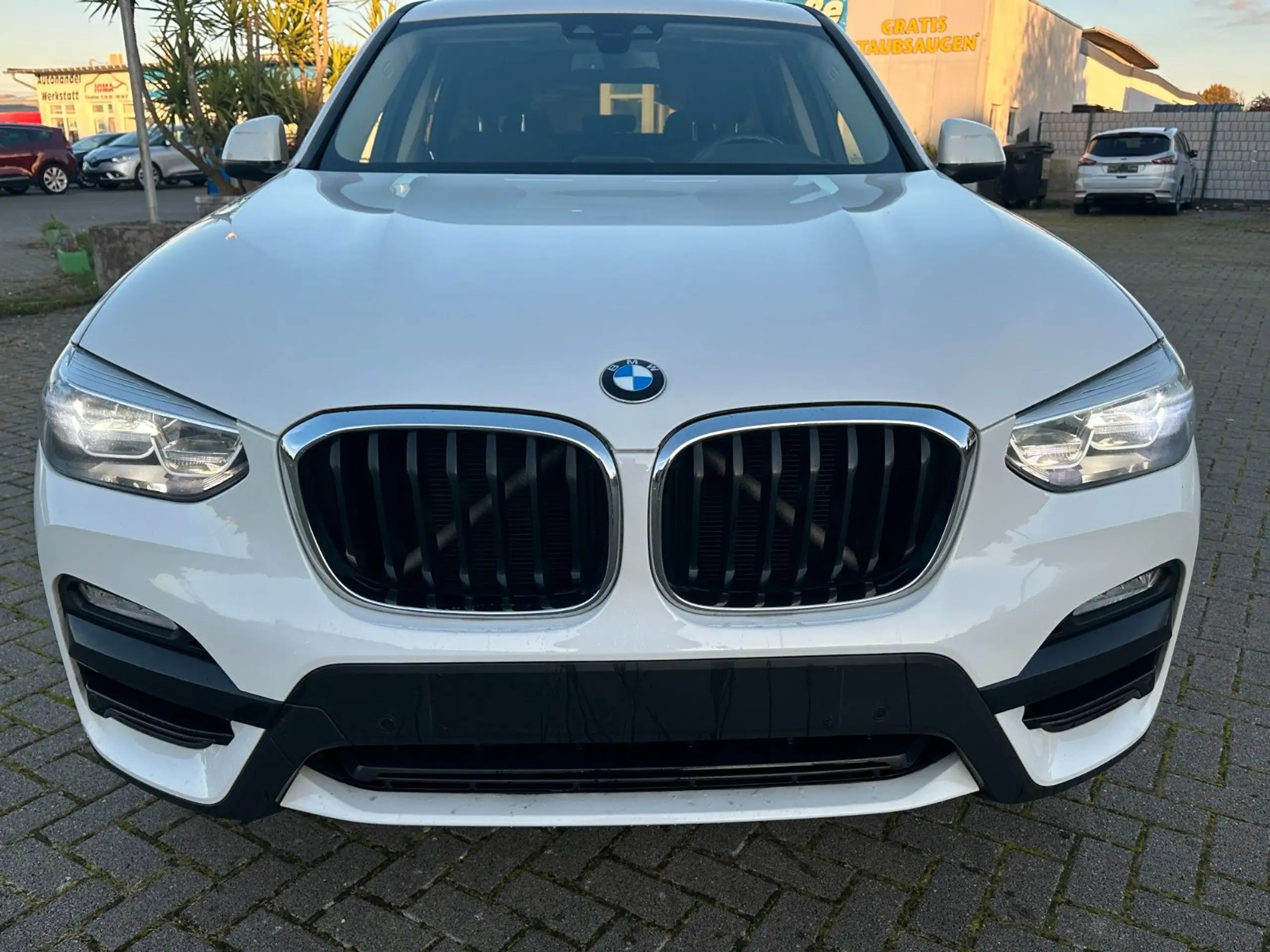 BMW - X3