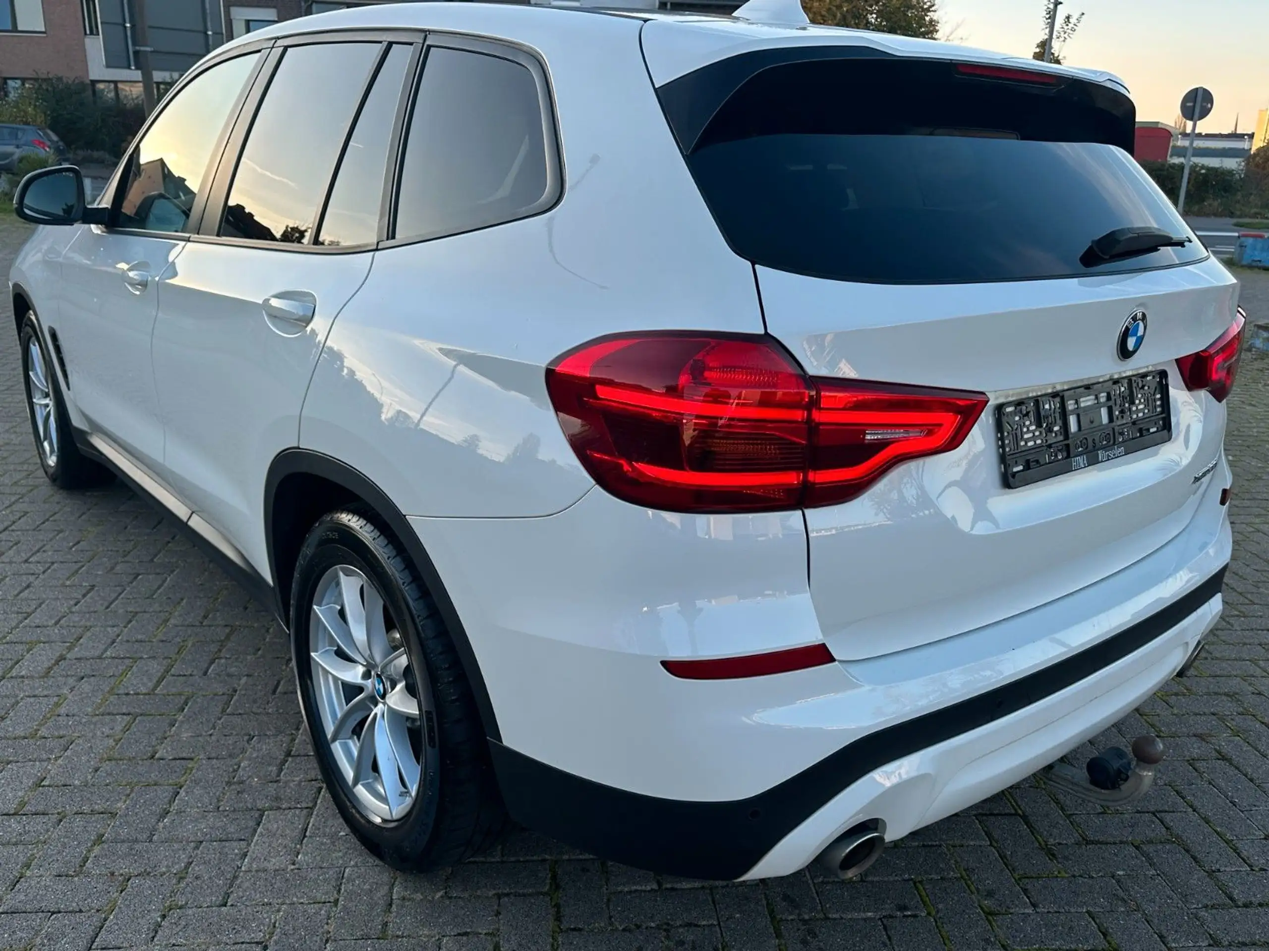 BMW - X3