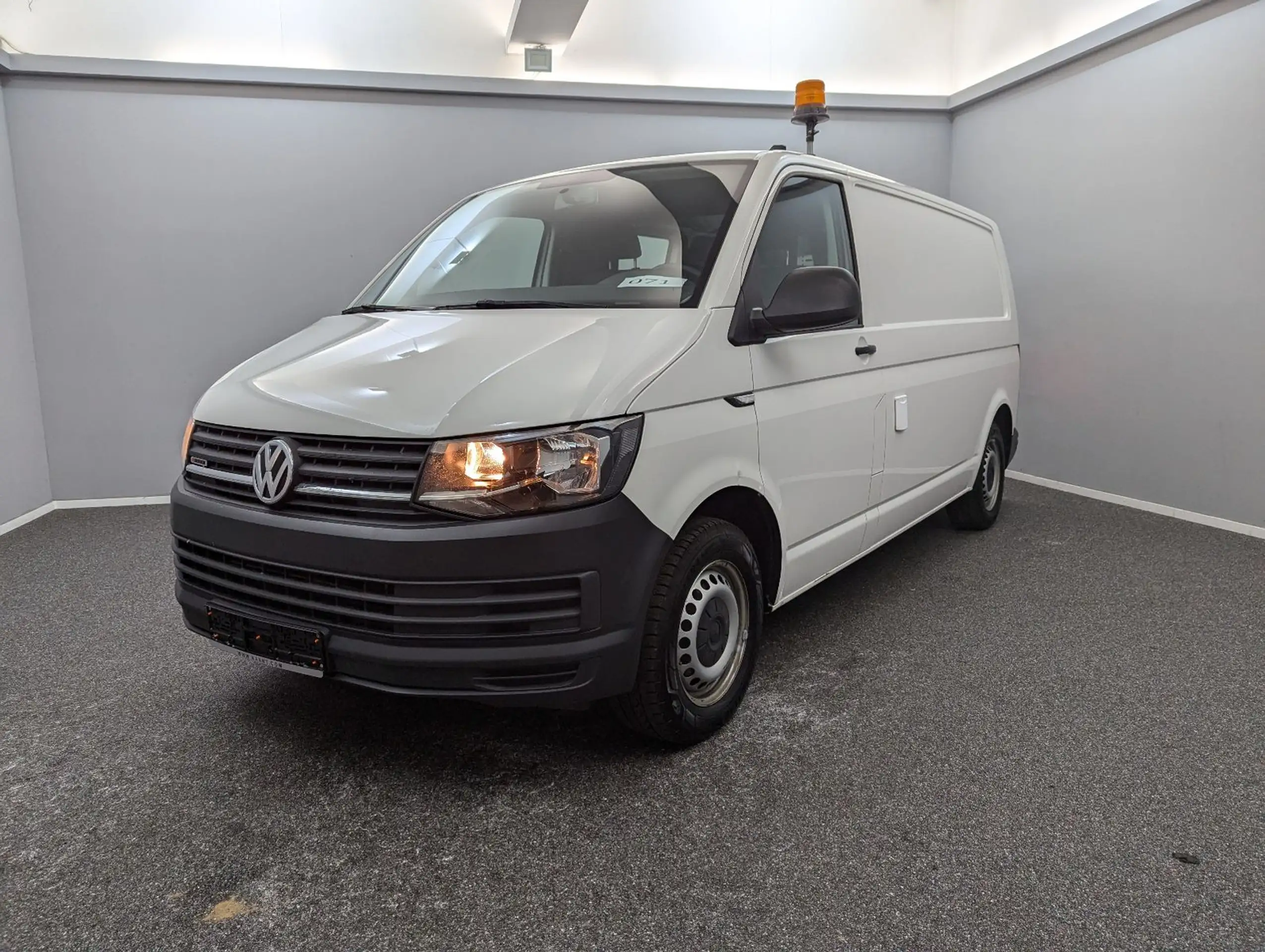 Volkswagen - T6 Transporter