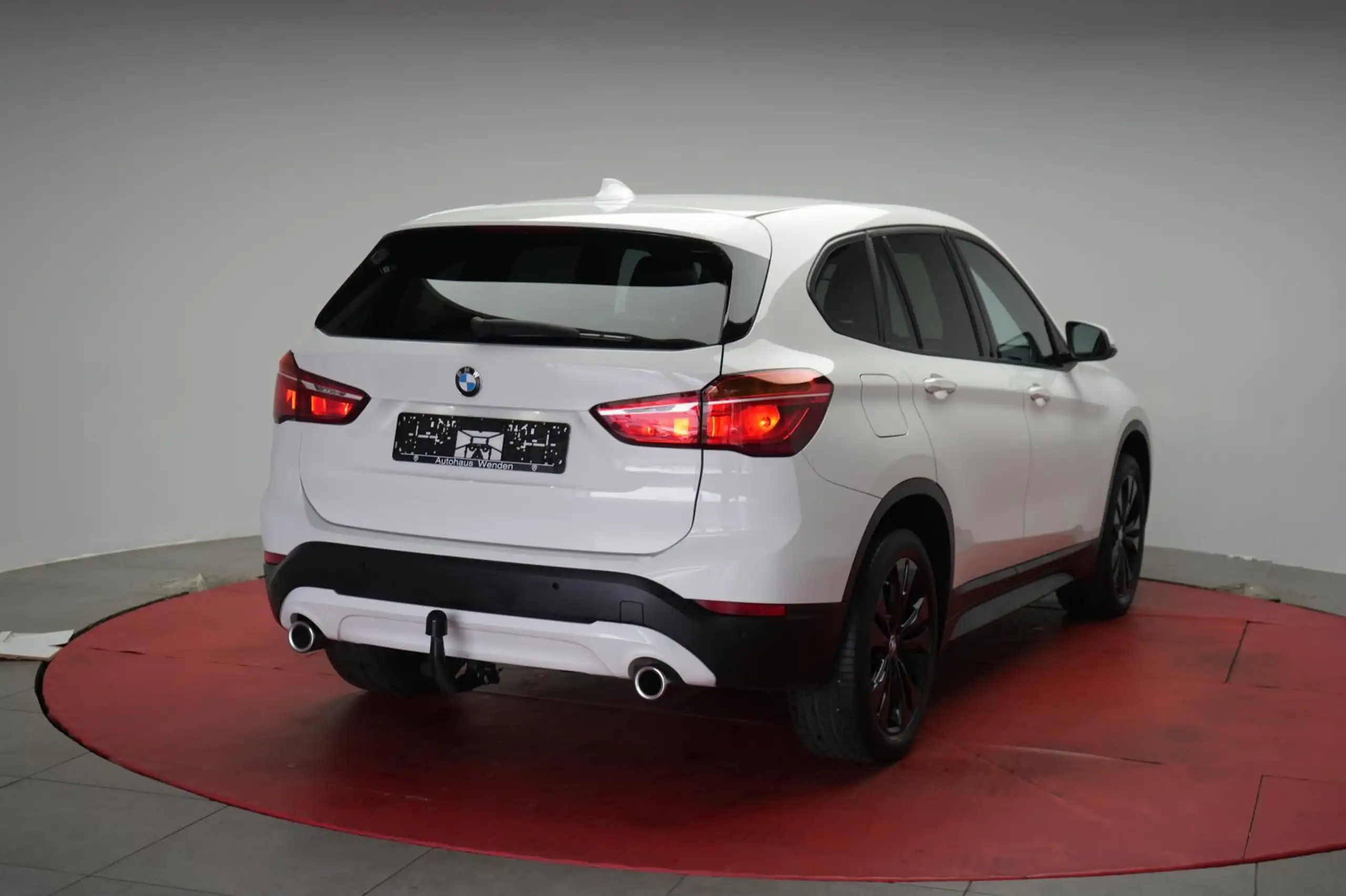 BMW - X1