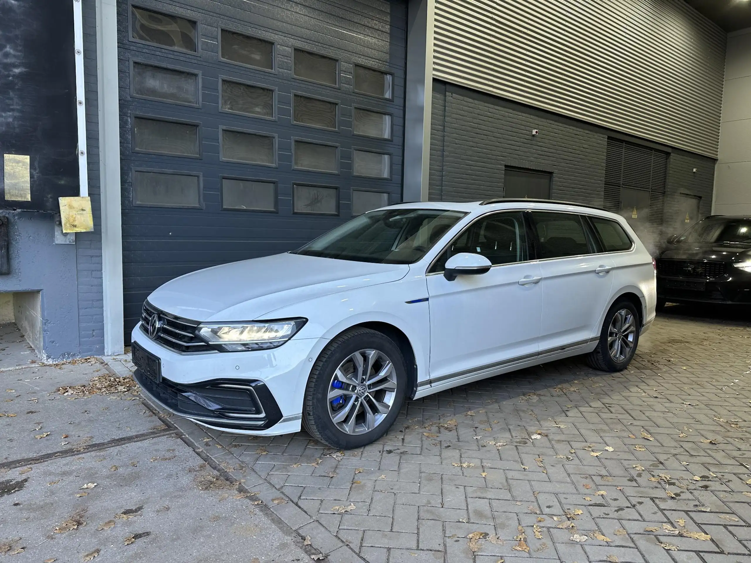 Volkswagen - Passat Variant