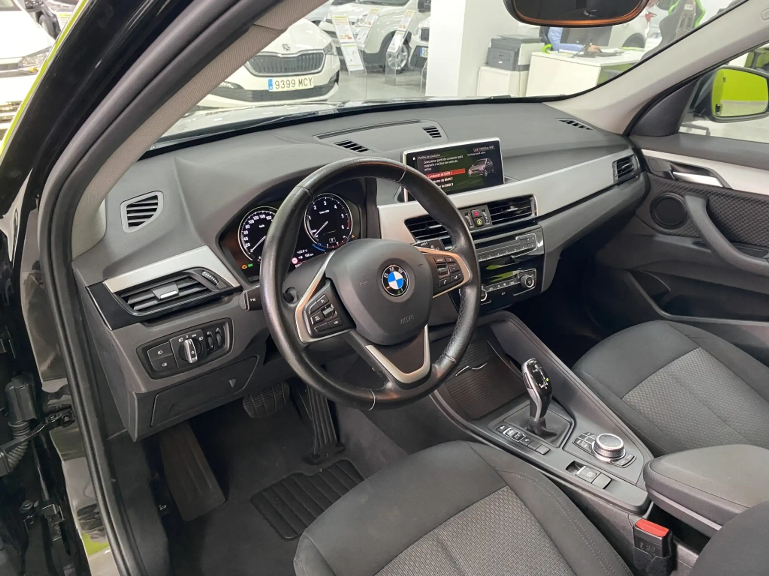 BMW - X1