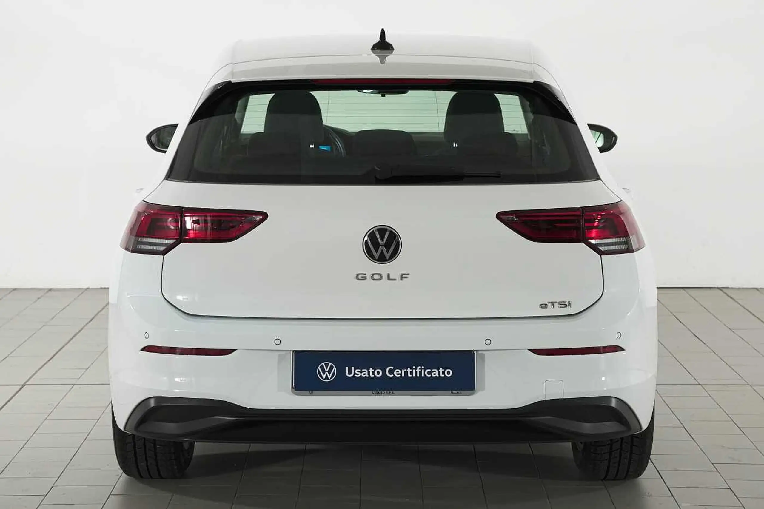 Volkswagen - Golf