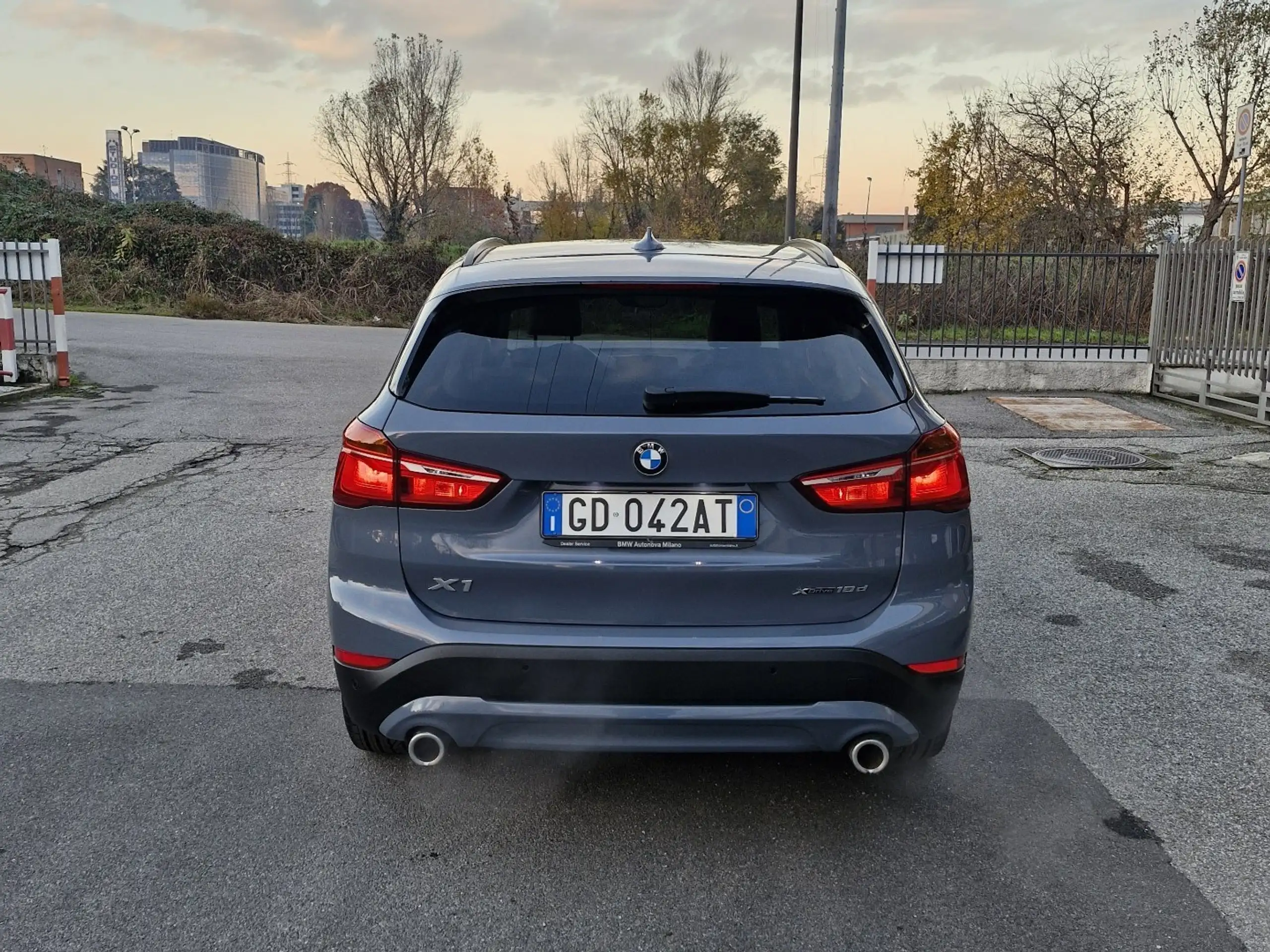 BMW - X1