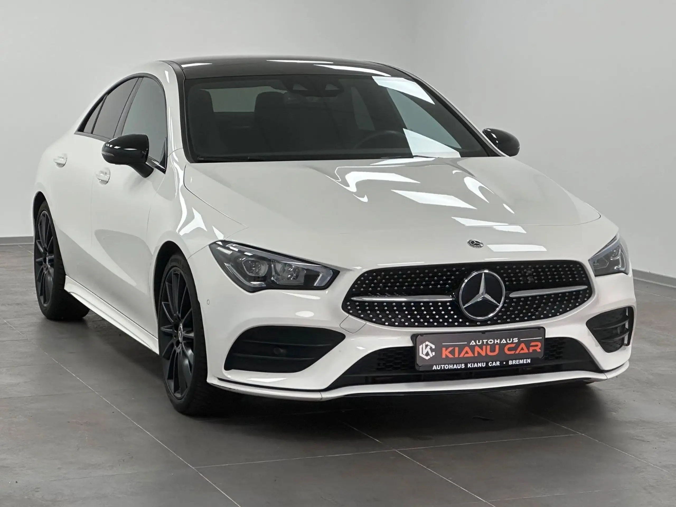 Mercedes-Benz - CLA 220