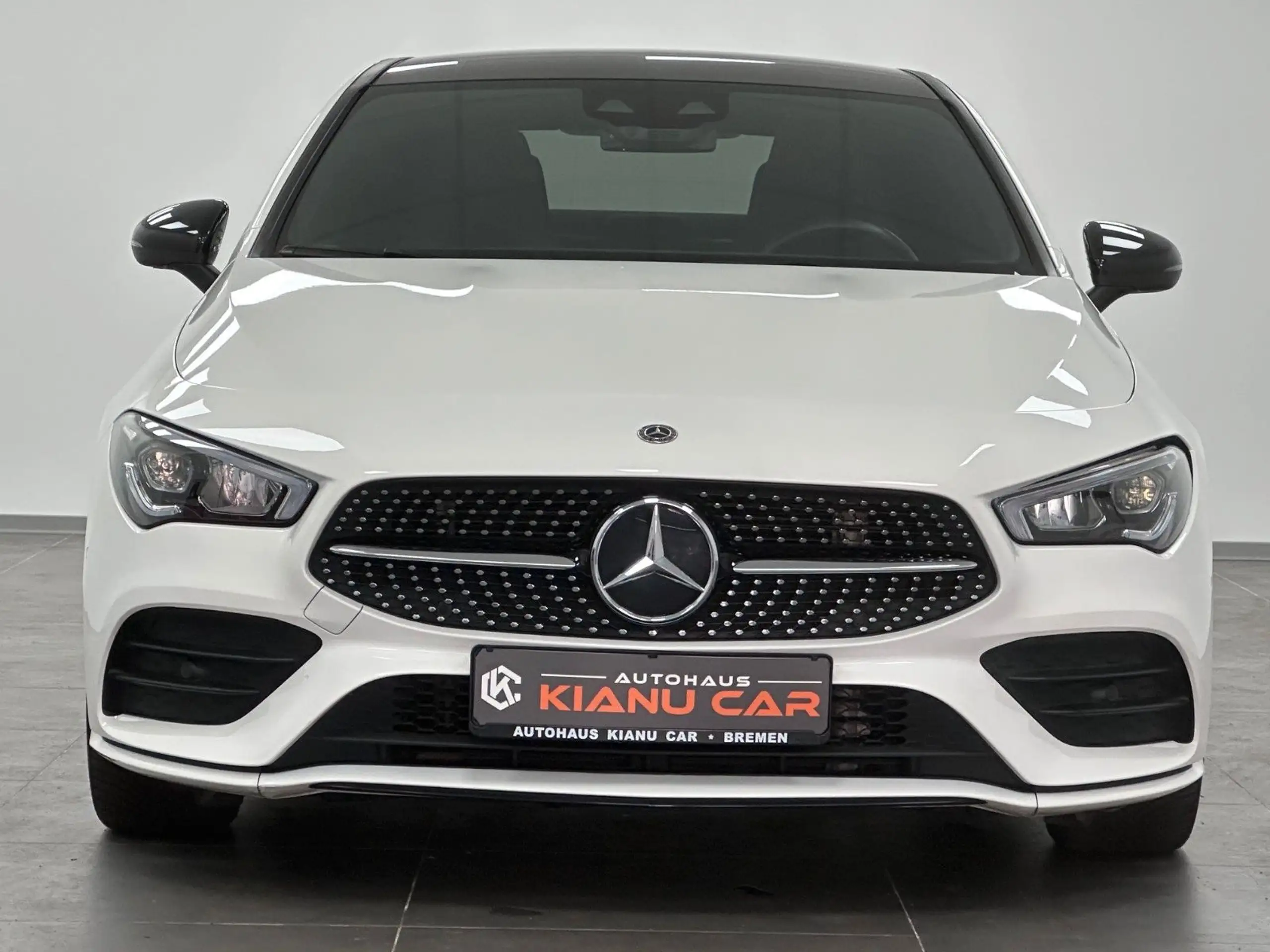 Mercedes-Benz - CLA 220