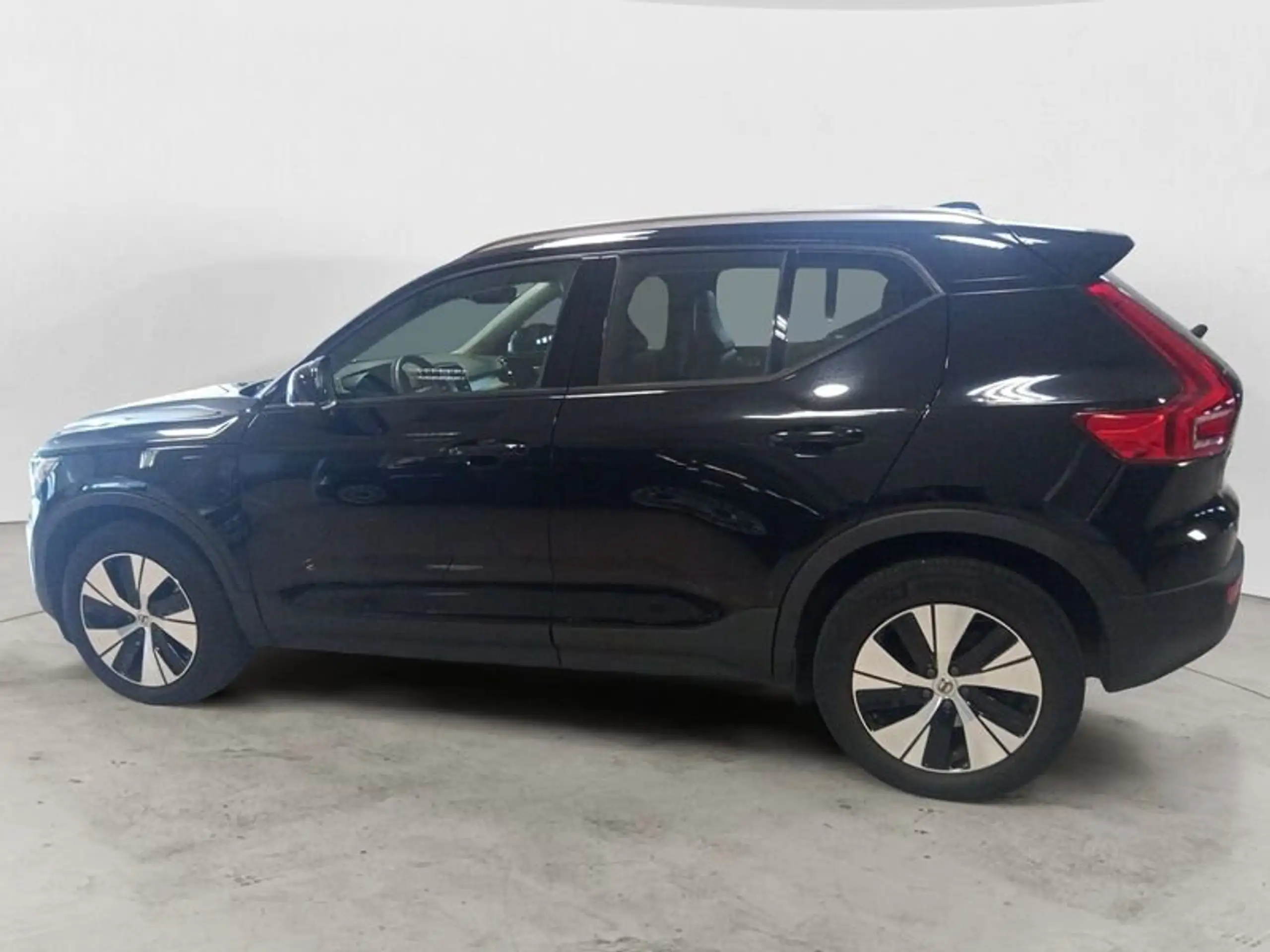 Volvo - XC40